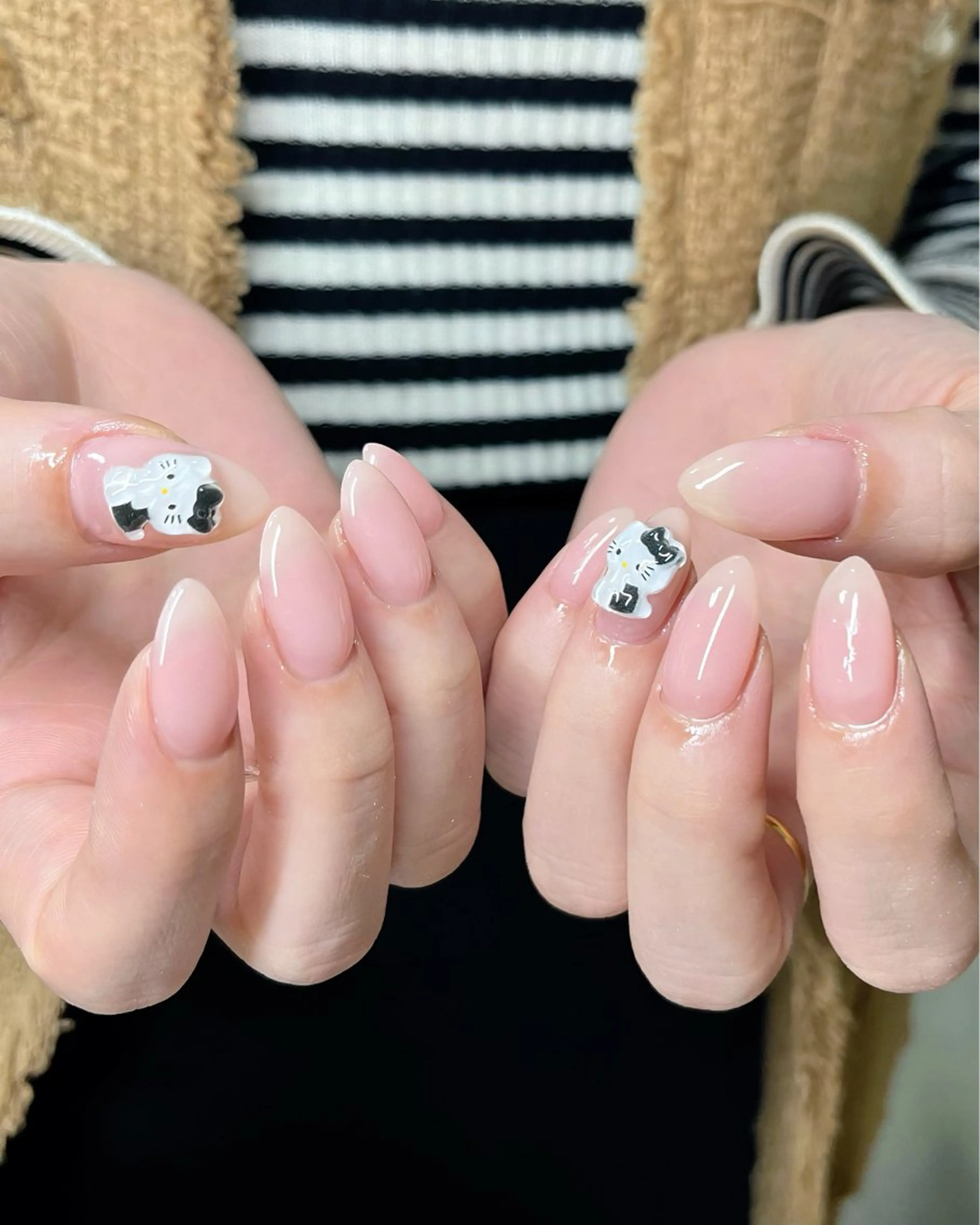 ネイル チークネイル グラデーション グリーン 春ネイル 夏ネイル ハンドネイル ハンドケア 🫧OPELIA NAIL渋谷🫧のネイルデザイン