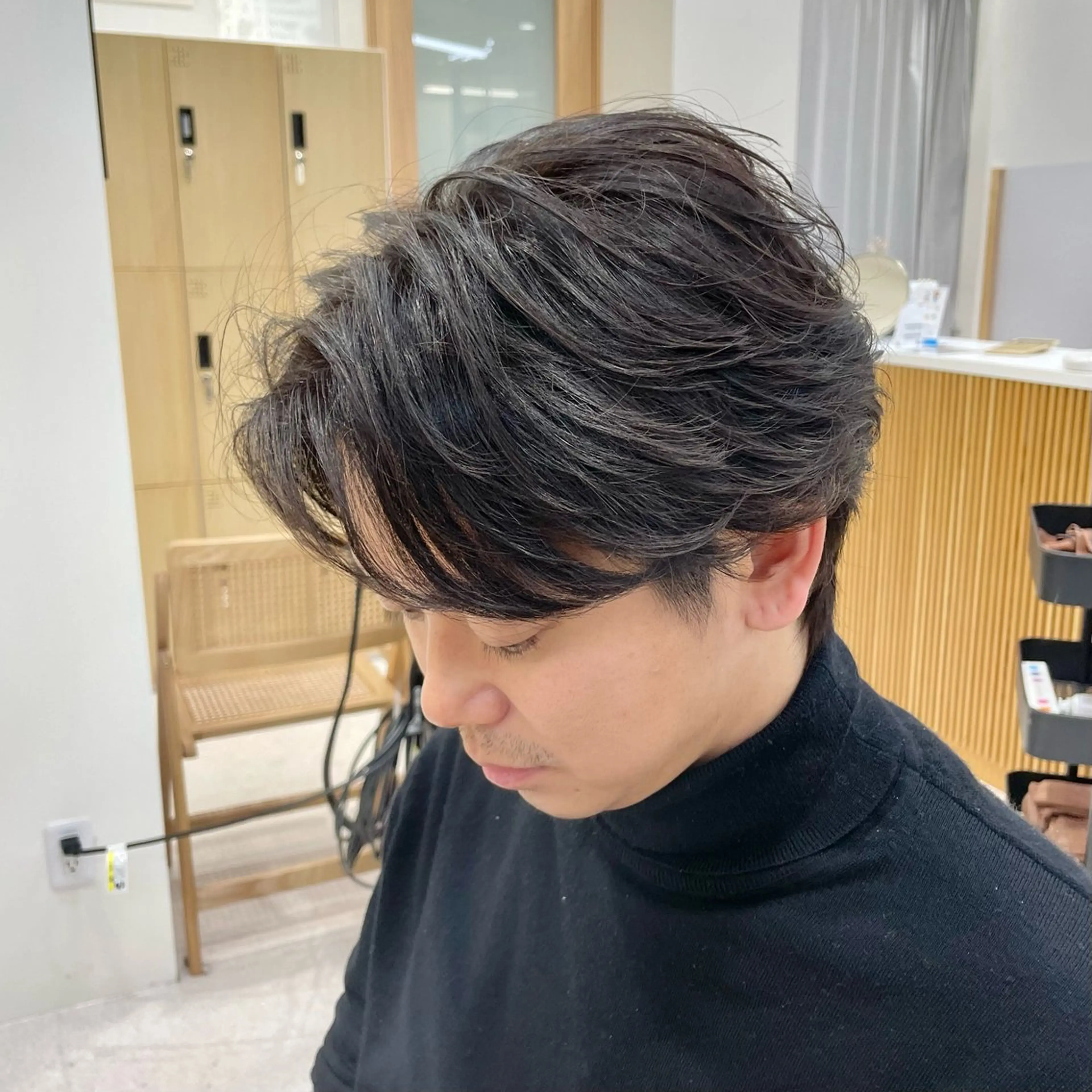 メンズ フェザーパーマ メンズパーマ カット パーマ hana ・メンズ特化のヘアスタイル