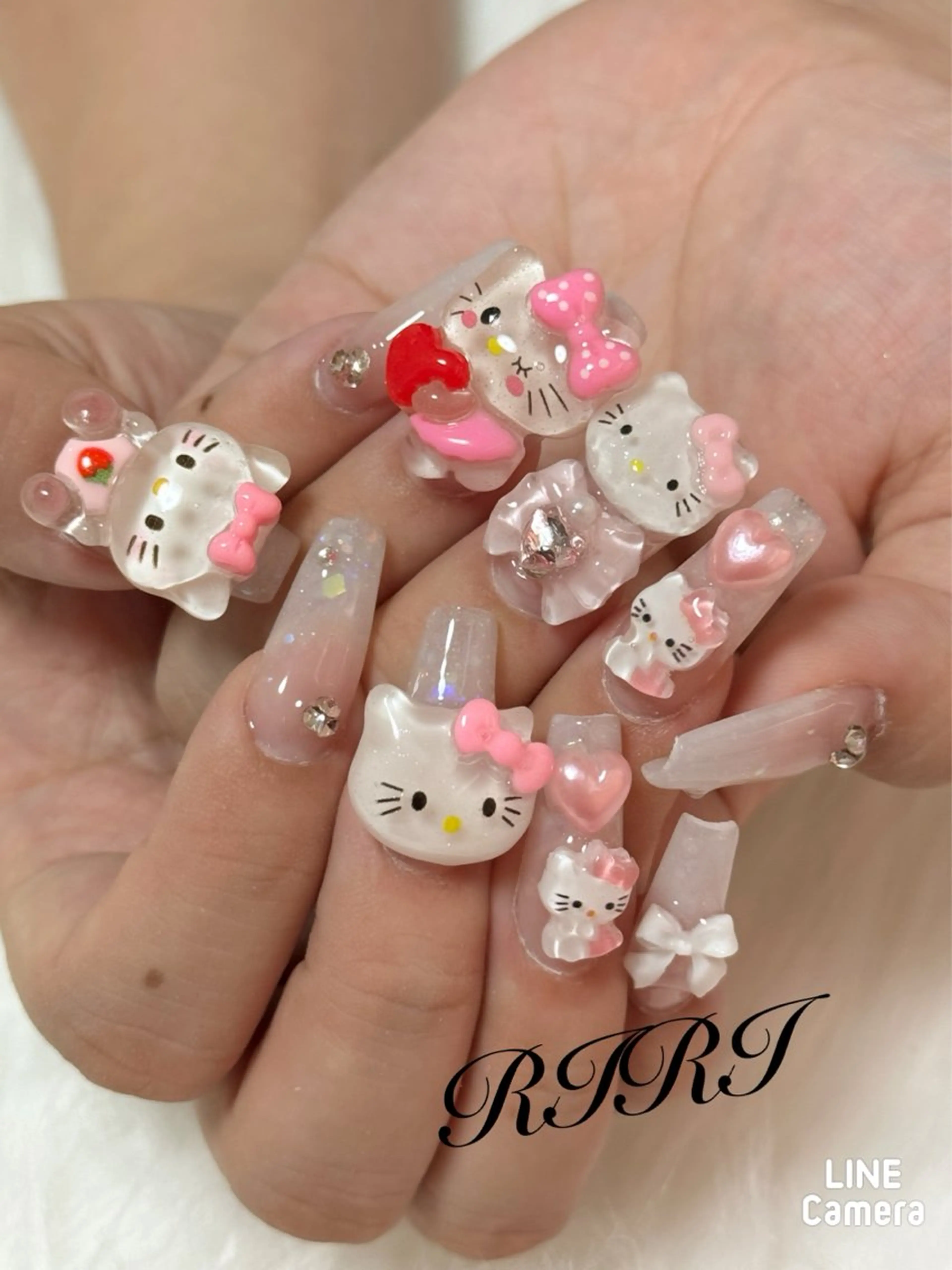 ネイル ジェルネイル ハロウィン ラメ(グリッター) ロングネイル ピンク ハンドネイル riri オーナーのネイルデザイン