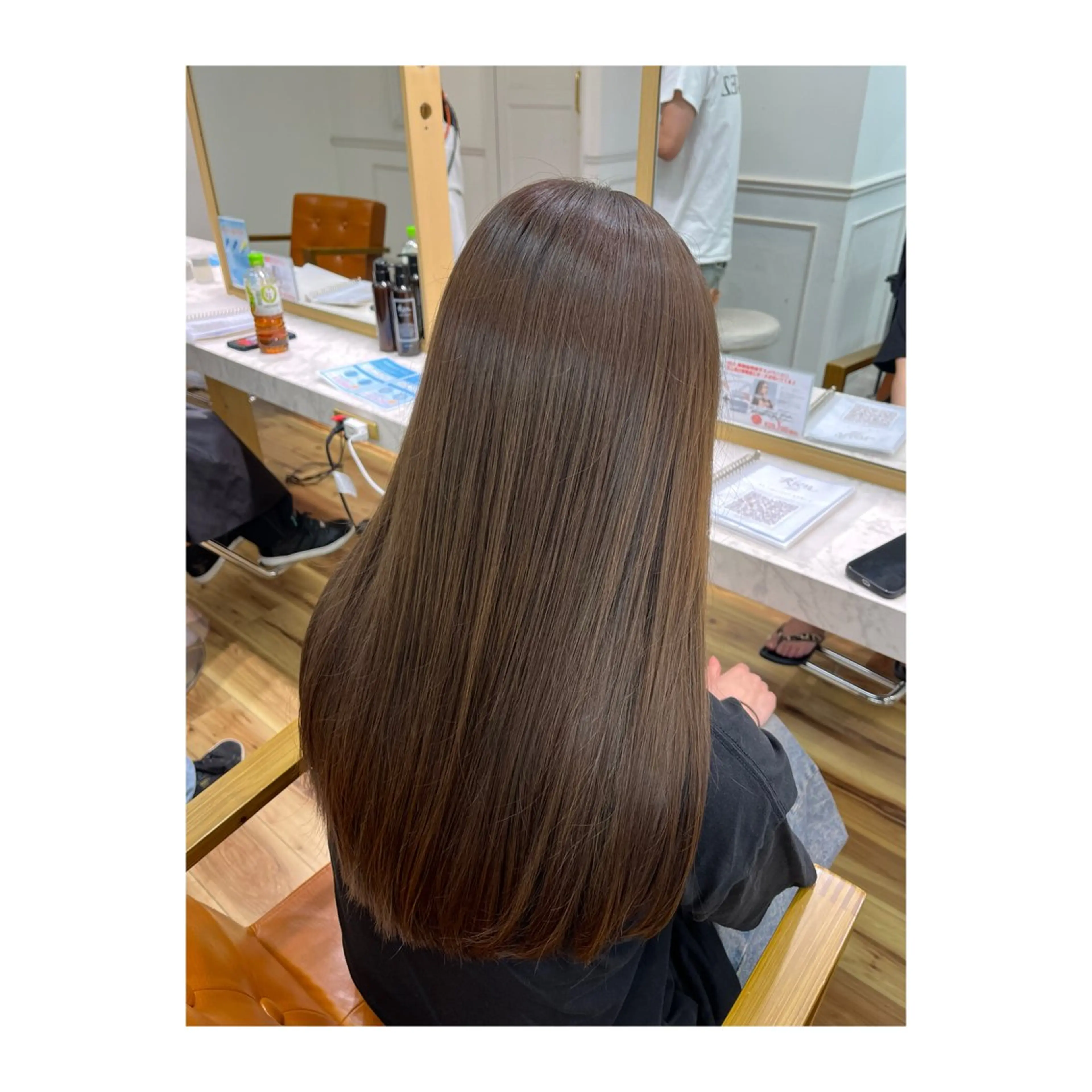 ロング カラー アッシュ ベージュカラー ブリーチ 透明感カラー ヘアカラー 長島 美織のヘアスタイル