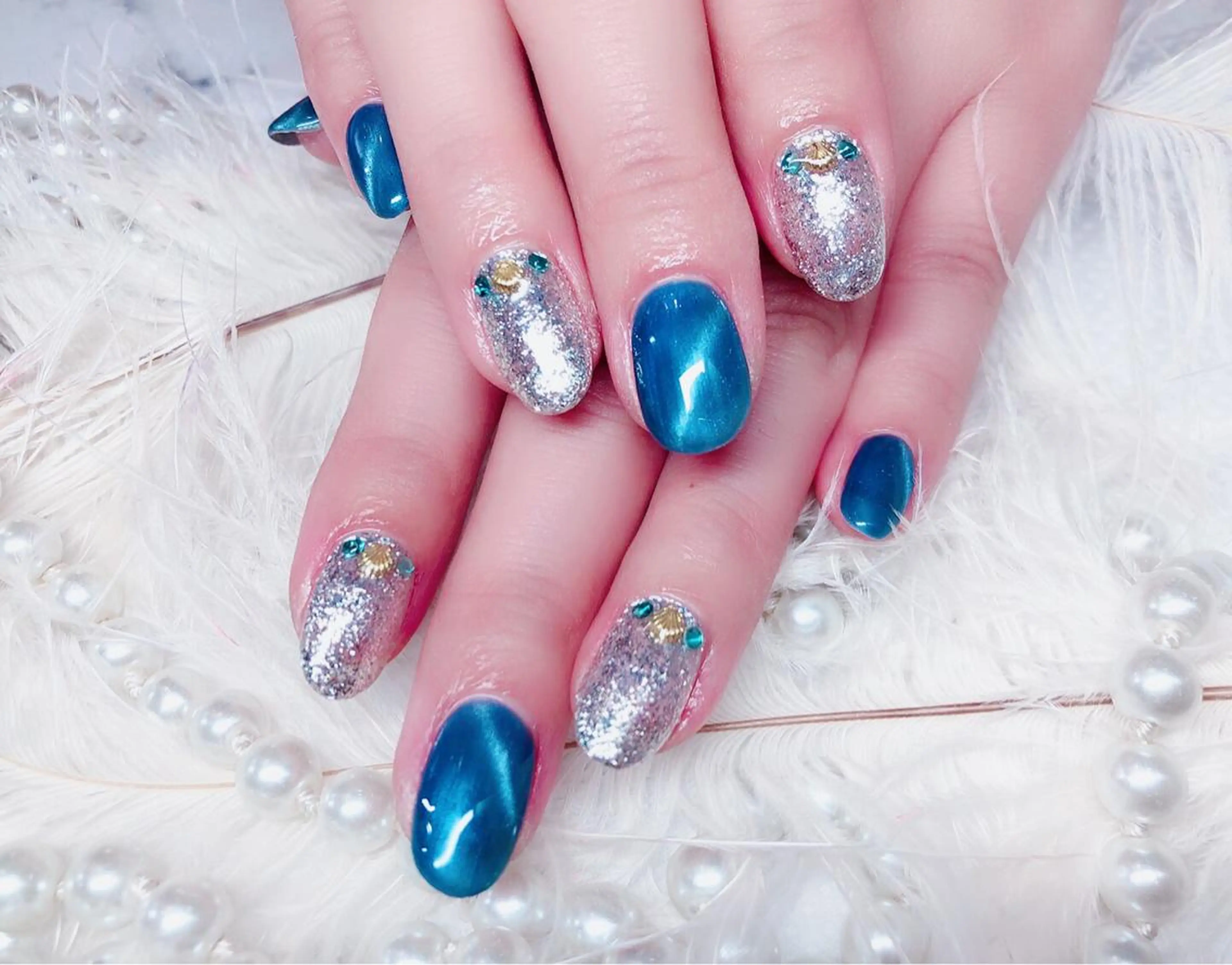 ネイル マジックミラー所属・マジック ミラーのネイルデザイン