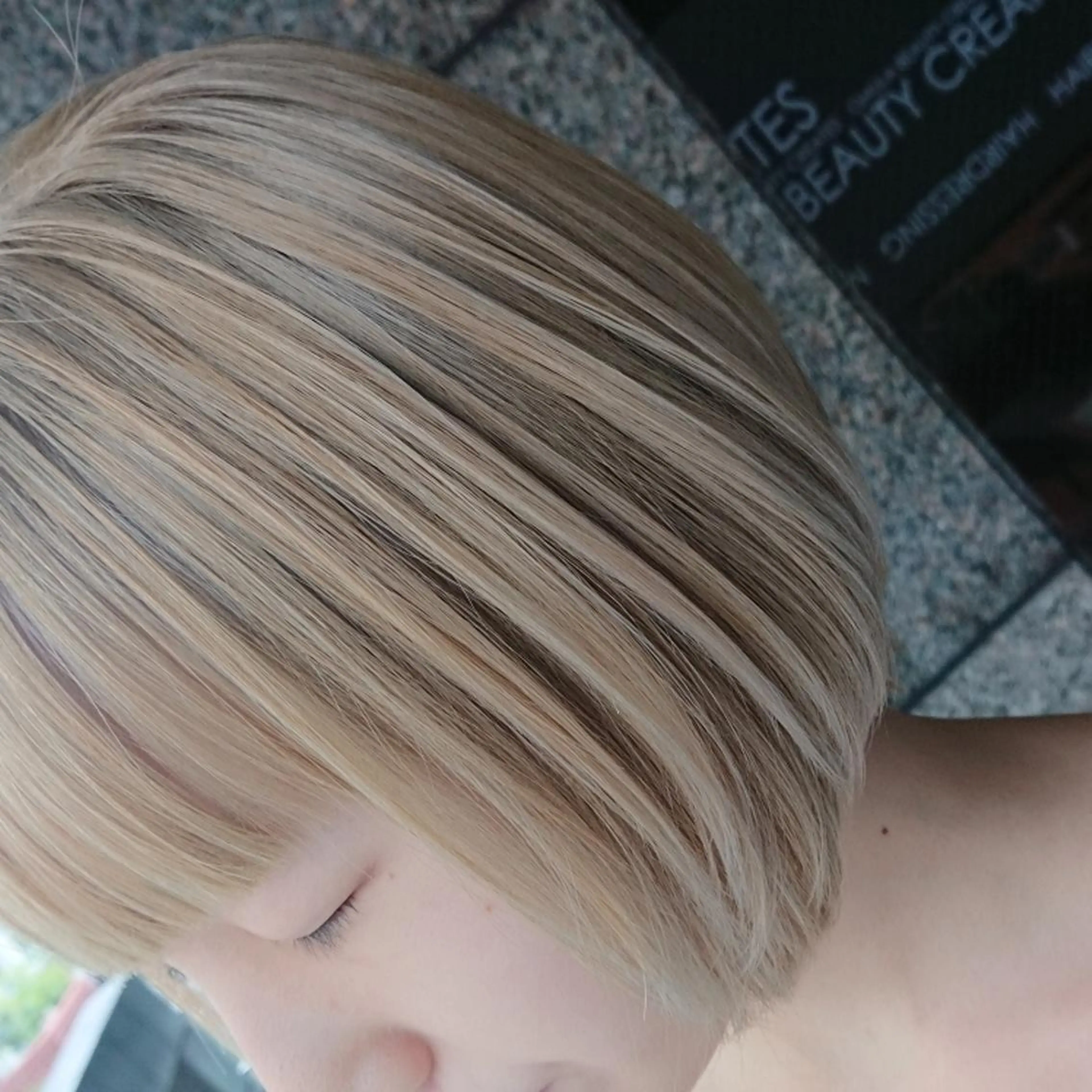 ショート カラー ヘアアレンジ 顔まわりデザイン🌿 ふじこのヘアスタイル