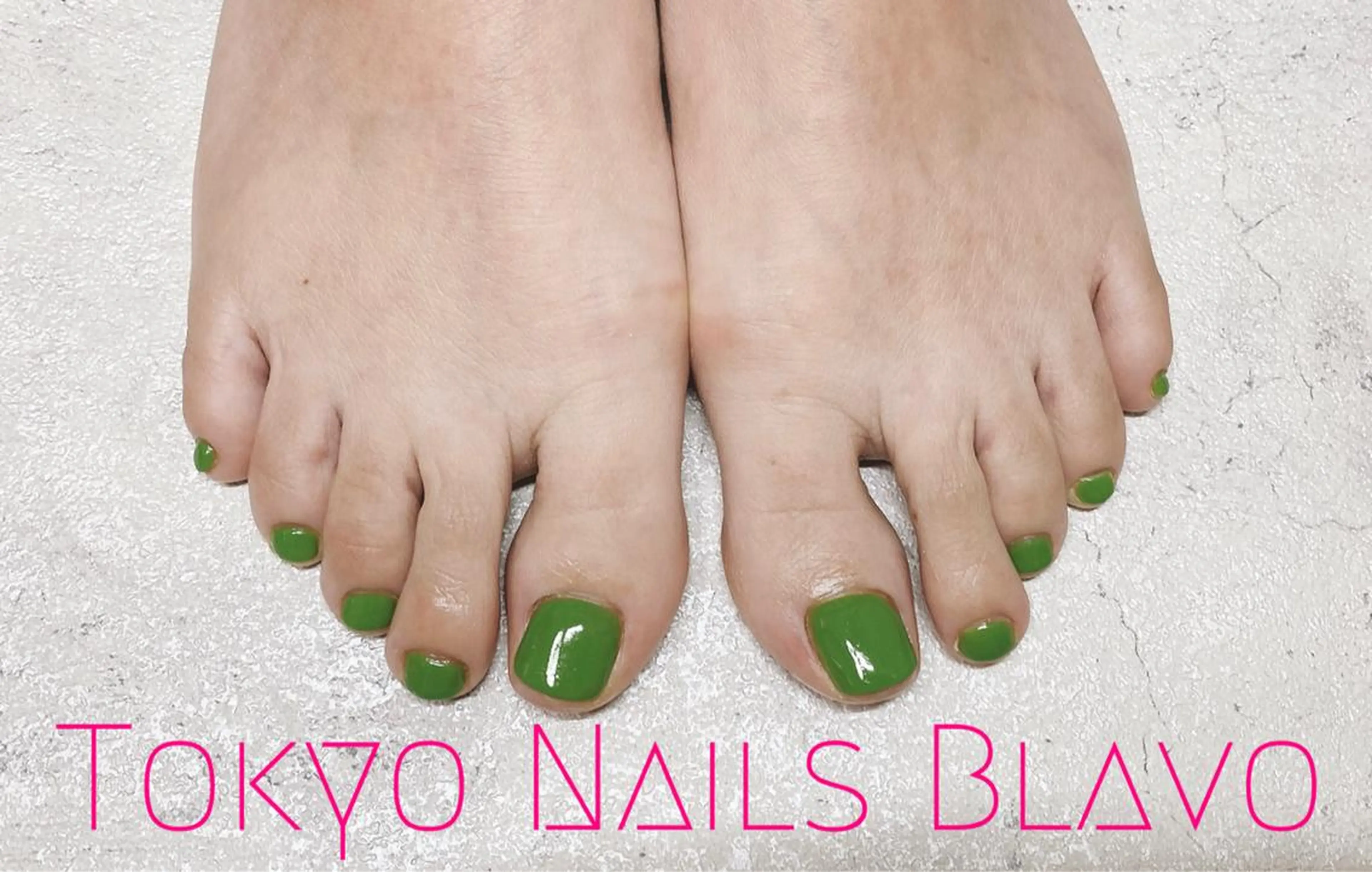 ネイル フットネイル ワンカラーネイル T.N.B 山本陽子のネイルデザイン