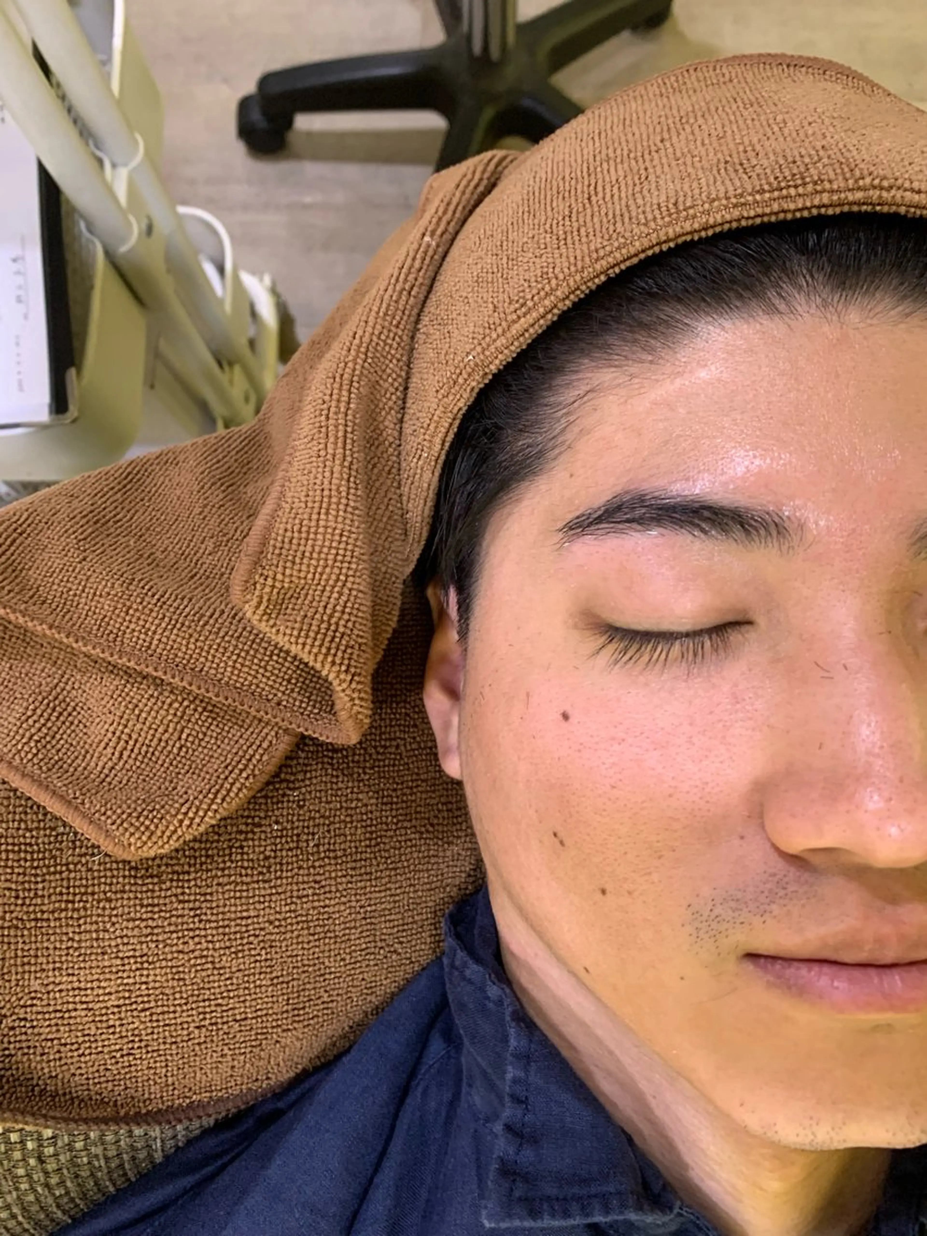 メンズ アイブロウ カット 韓国レイヤー/センタ ーパート/坂本翔のヘアスタイル