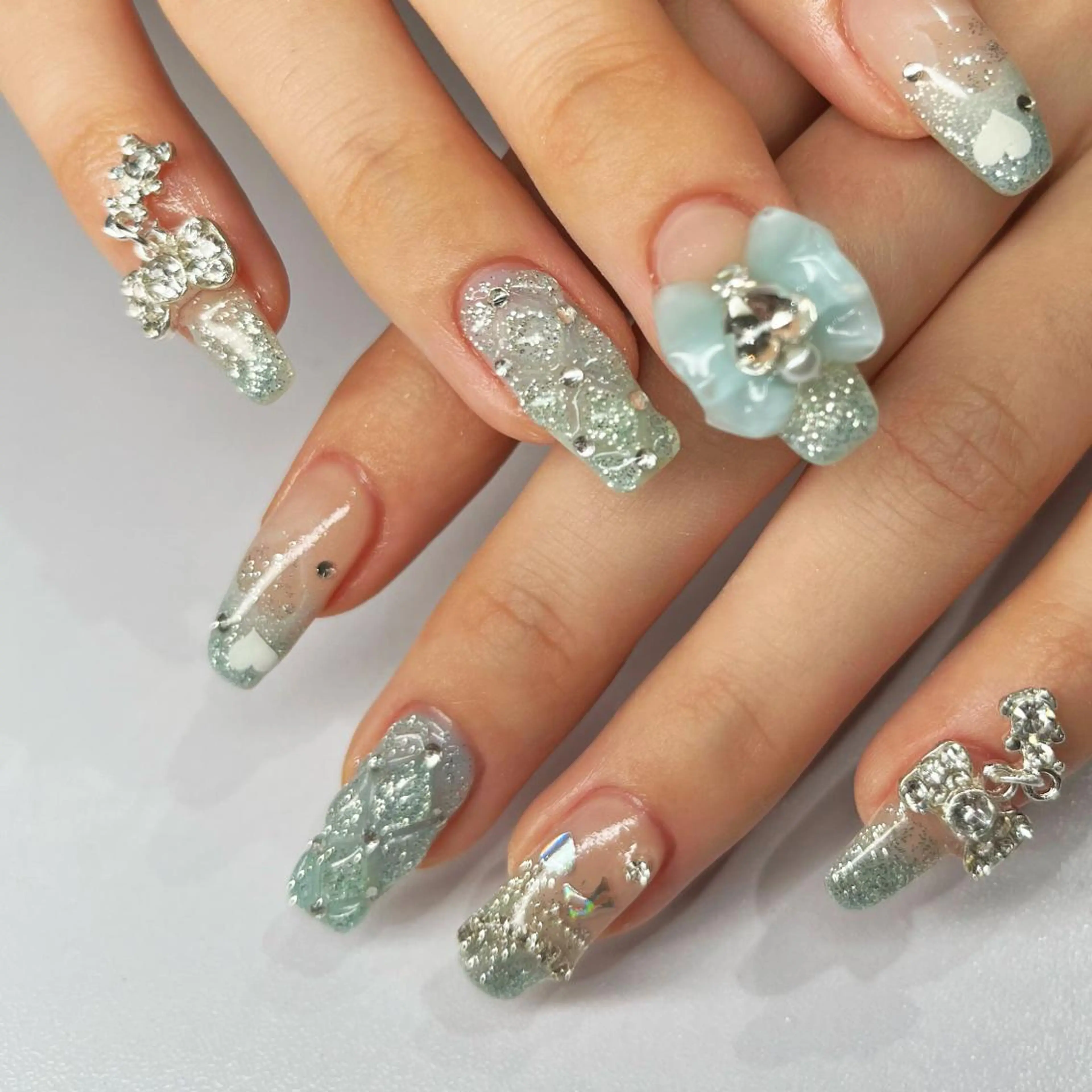 セミロング ネイル マツエク・マツパ ハンドネイル apopi's所属・apopis＊ close23:00のネイルデザイン