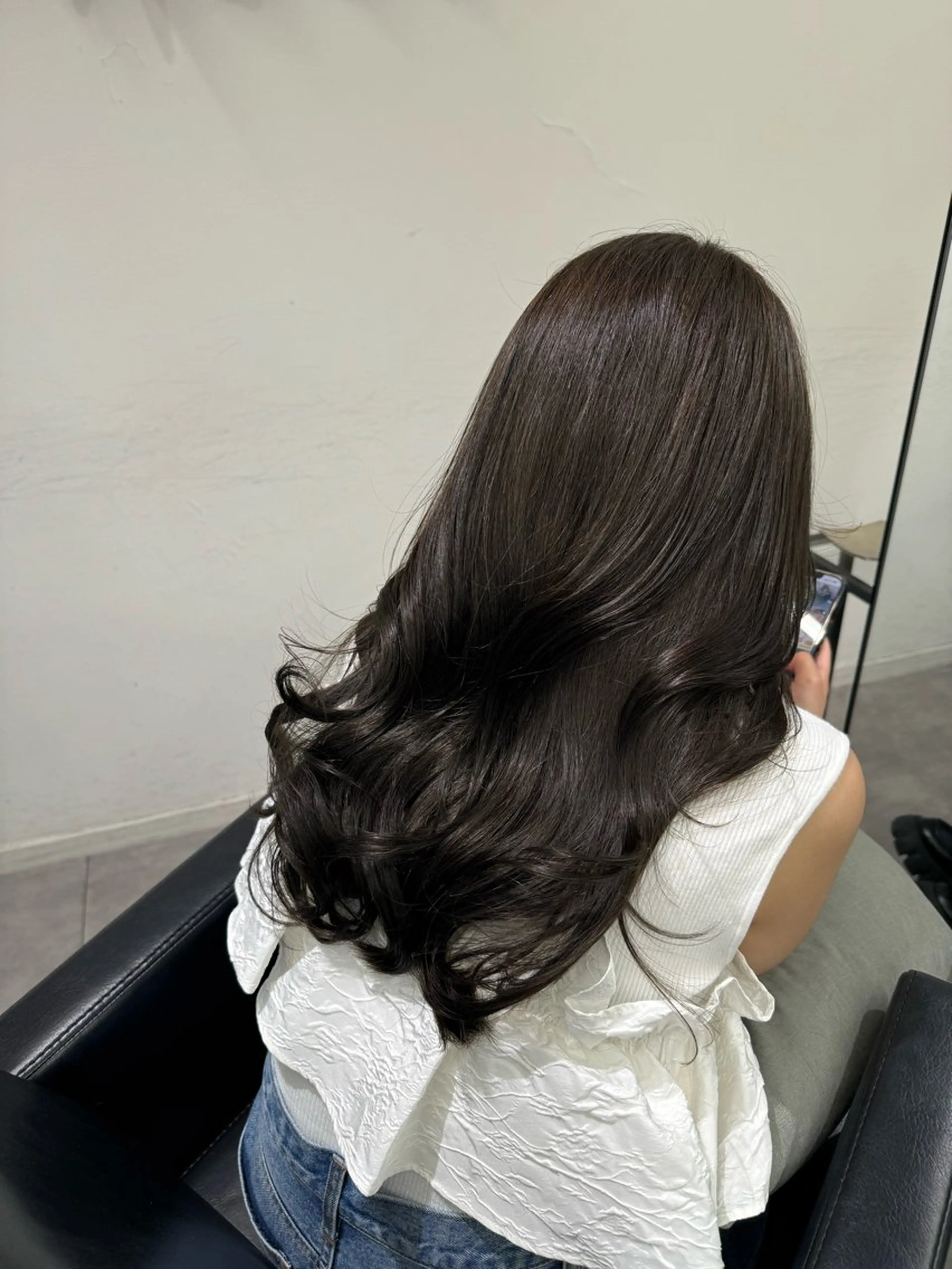 セミロング AHNKISM所属・似合わせカット💎 トレンドレイヤーのヘアスタイル