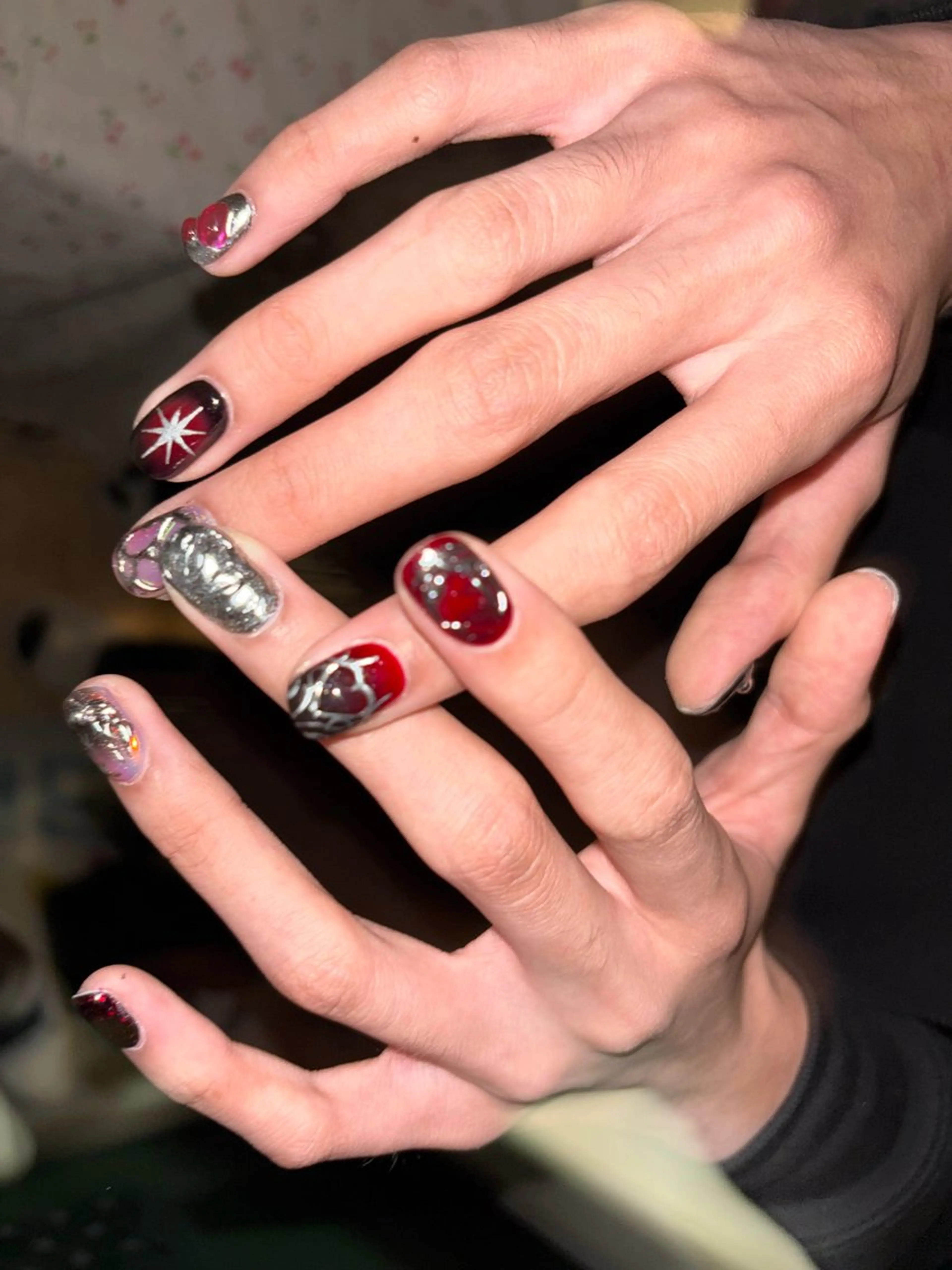 ネイル 赤色 銀河屋の猫所属・銀河屋 の猫nailのネイルデザイン