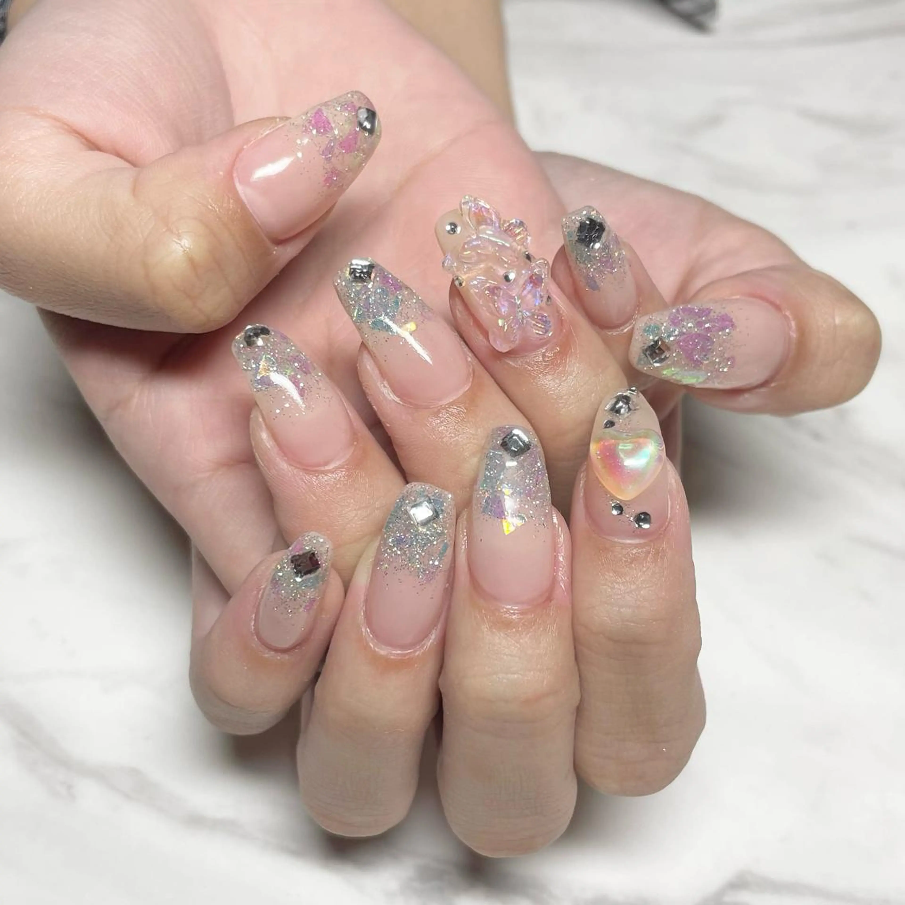 ネイル ドライヘッドスパ 名古屋駅徒歩5分のエステ・リラクイメージ