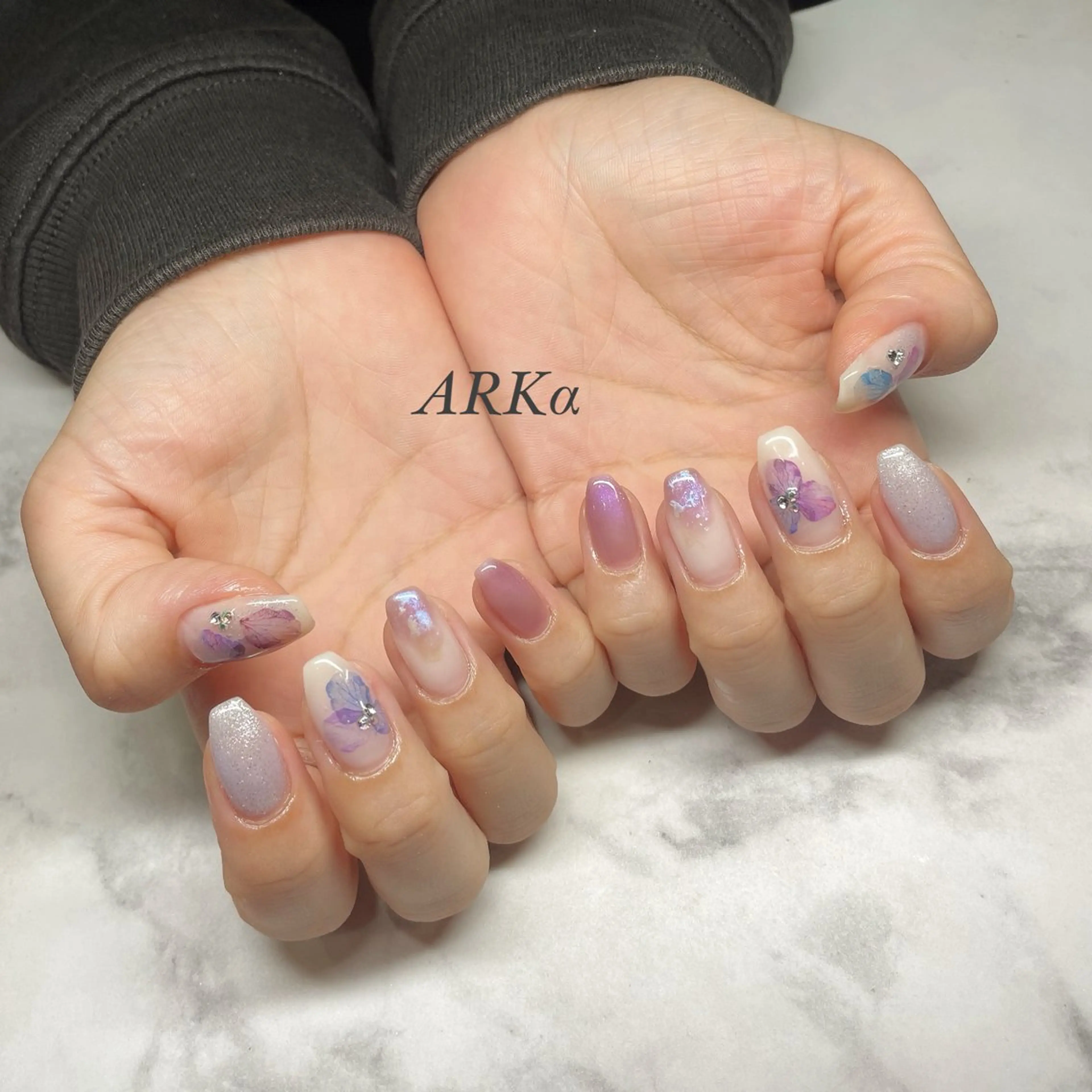 ネイル ハンドネイル ARKα Nishiのネイルデザイン