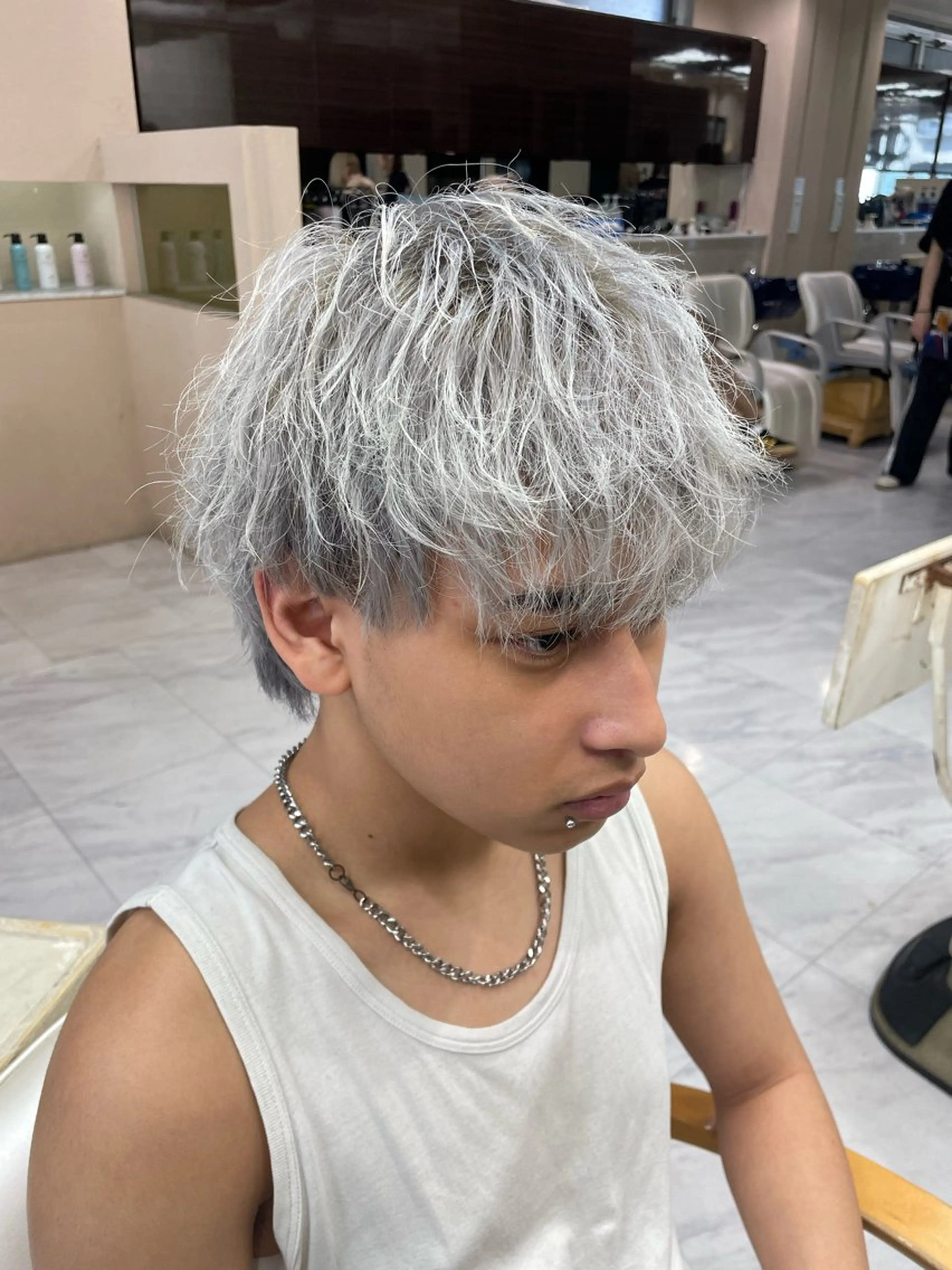 ショート カラー メンズ メンズブリーチ ブリーチ ヘアカラー トリートメント ❄️メンズカット 落合諒❄️のヘアスタイル