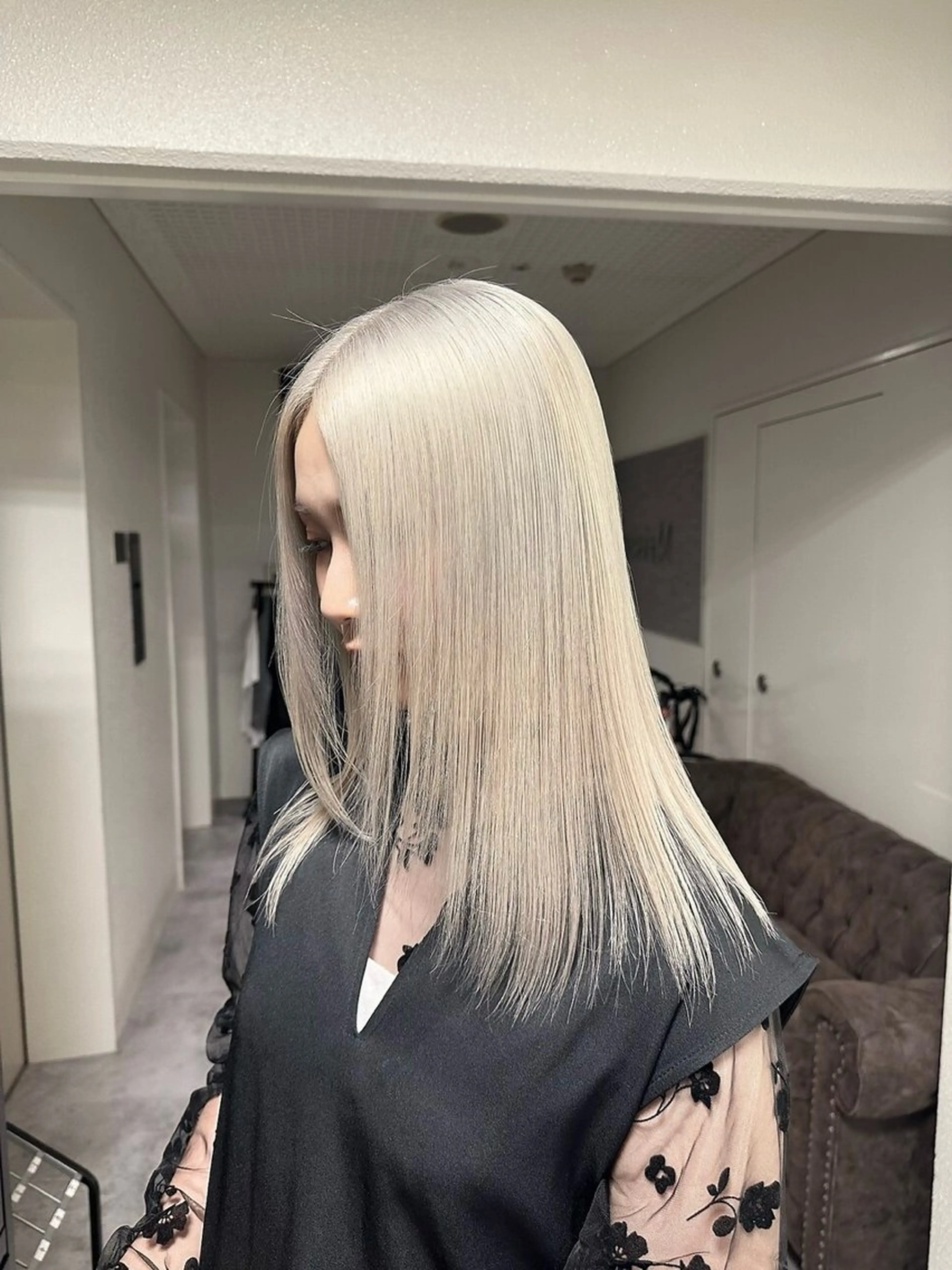 ミディアム カット 縮毛矯正 トリートメント Maison所属・Maison髪質改善 ブリーチ/ハイライトのヘアスタイル