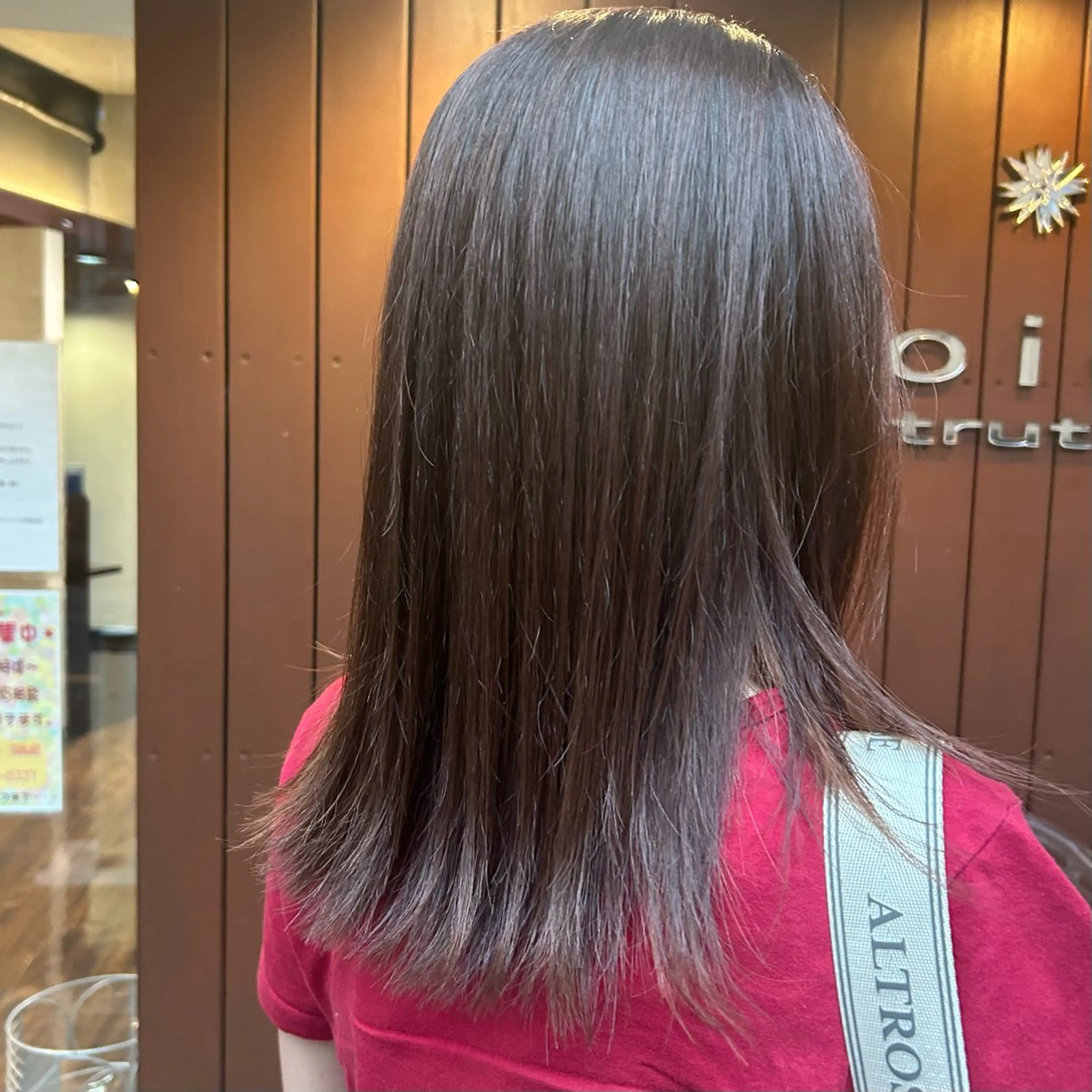 ミディアム アカマ レナのマツエク・マツパデザイン