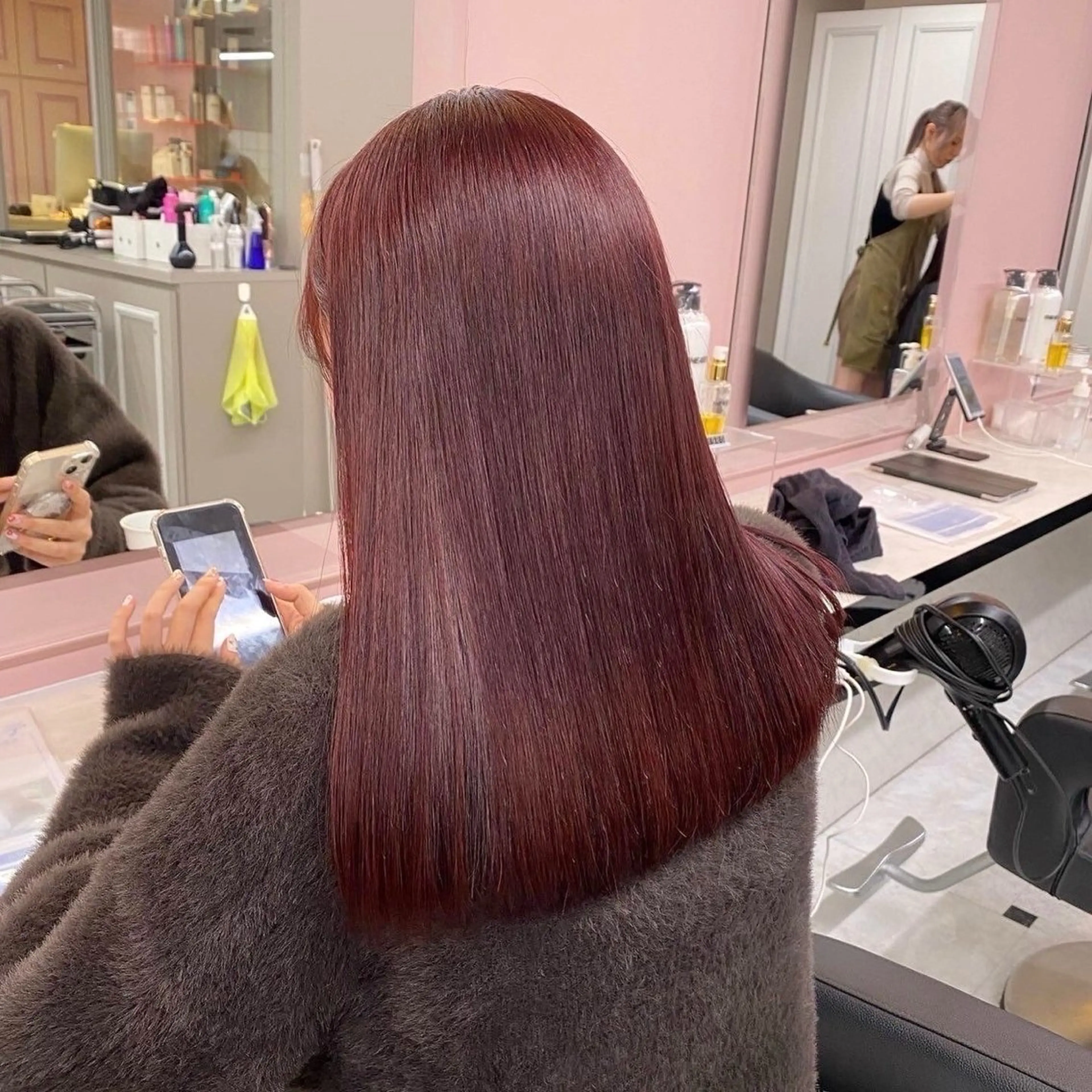 ロング カラー ブラウンカラー ピンクカラー ピンクブラウン ヘアカラー ブレンバイドット所属・ニュアンスカラー/ 🫧レミ(坊主)のヘアスタイル