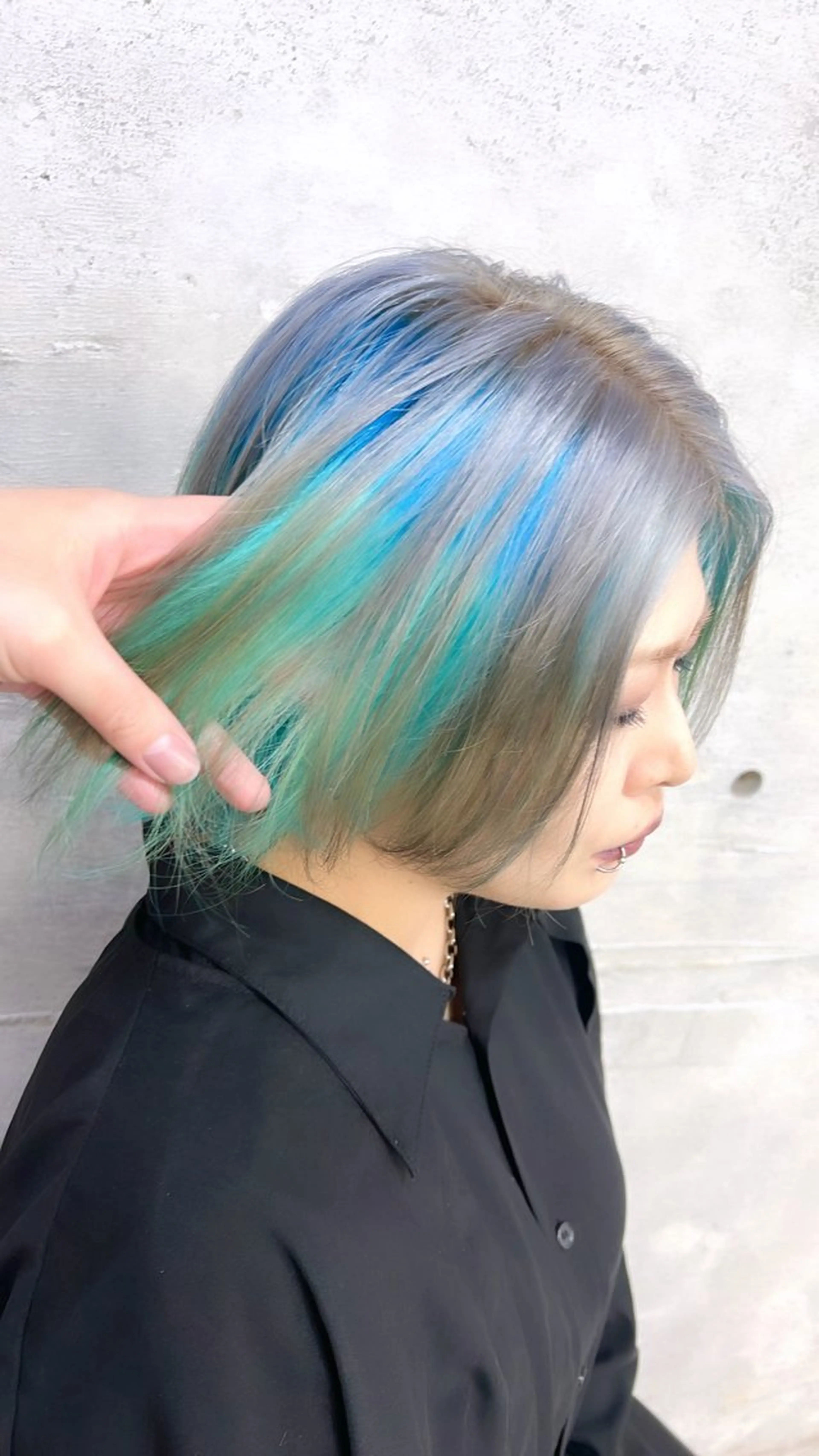 カラー TOBITA TAKARAのヘアスタイル