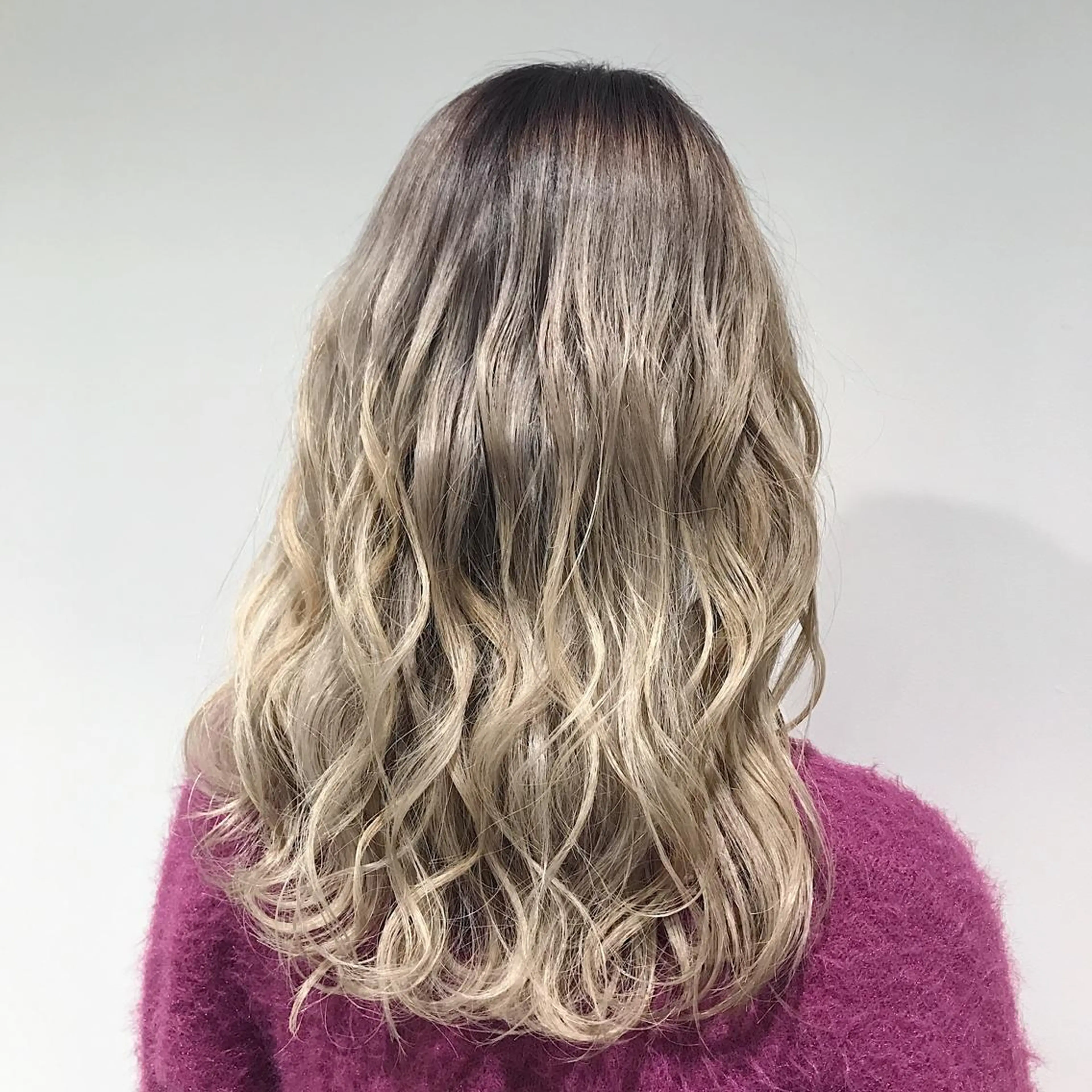 セミロング カラー ヘアアレンジ Zina渋谷エリア マネージャShionのヘアスタイル