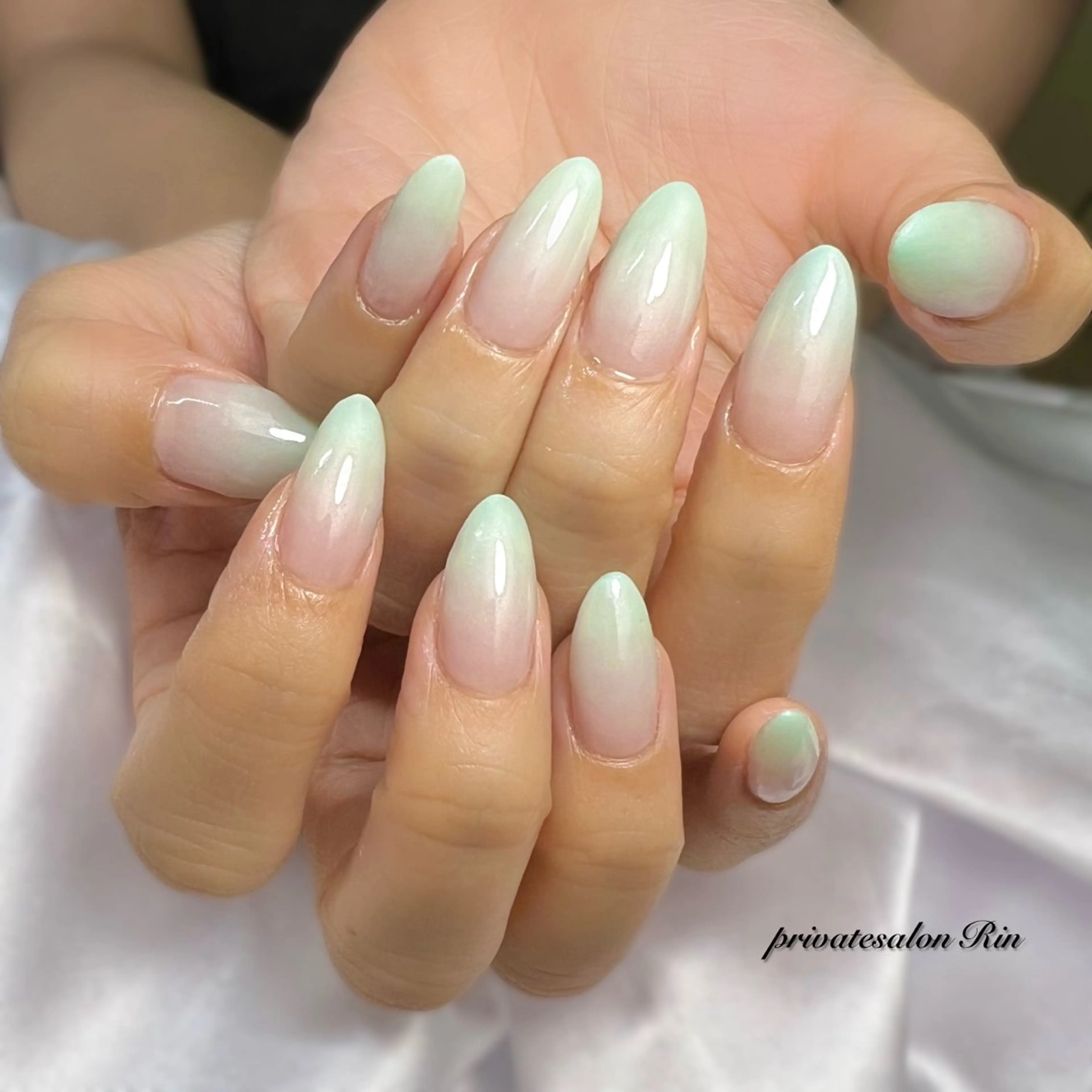 ネイル グラデーション パステルネイル ハンドネイル private salon Rinのネイルデザイン