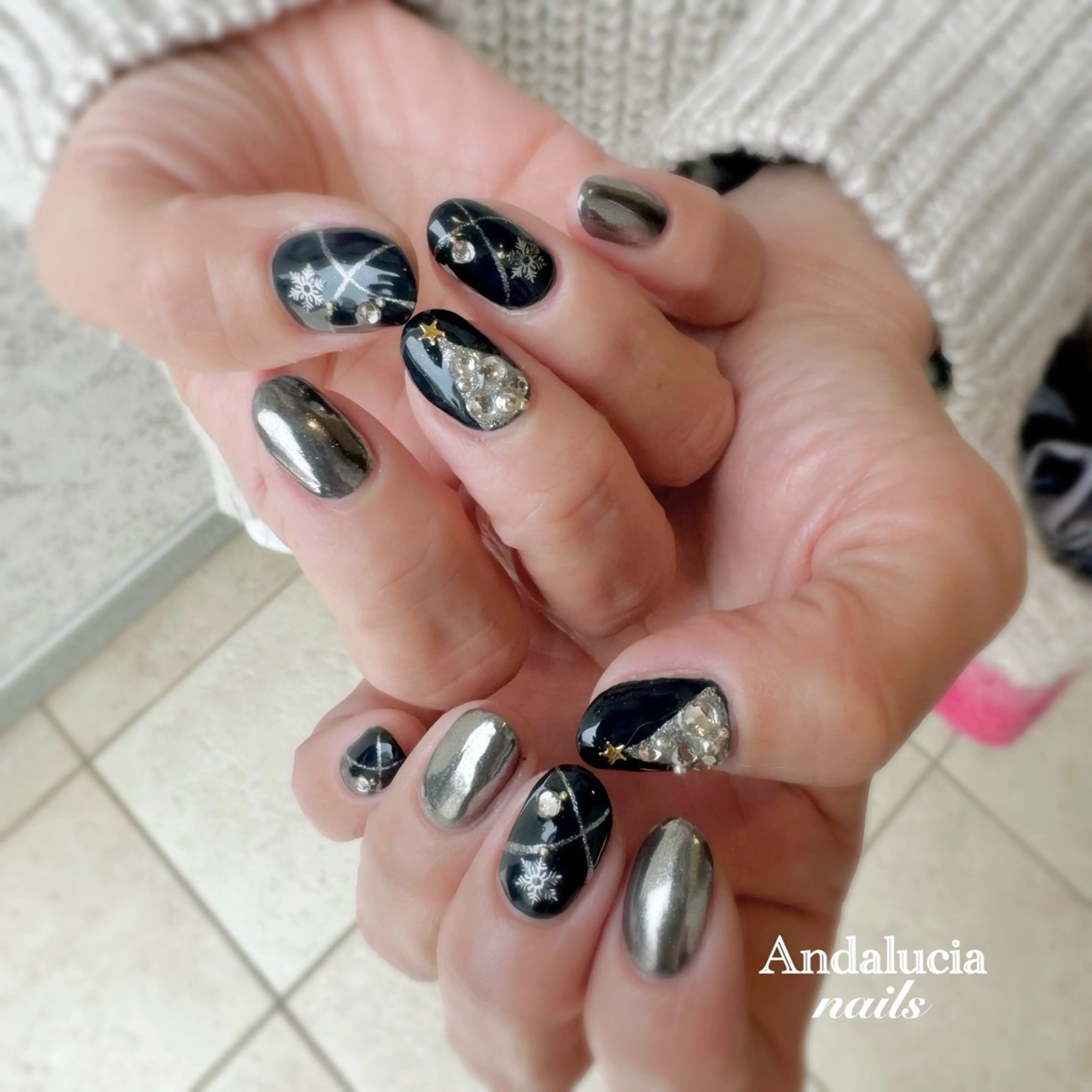 ネイル ミラーネイル ネイビー シルバー ハンドネイル Andalucia nailsのネイルデザイン