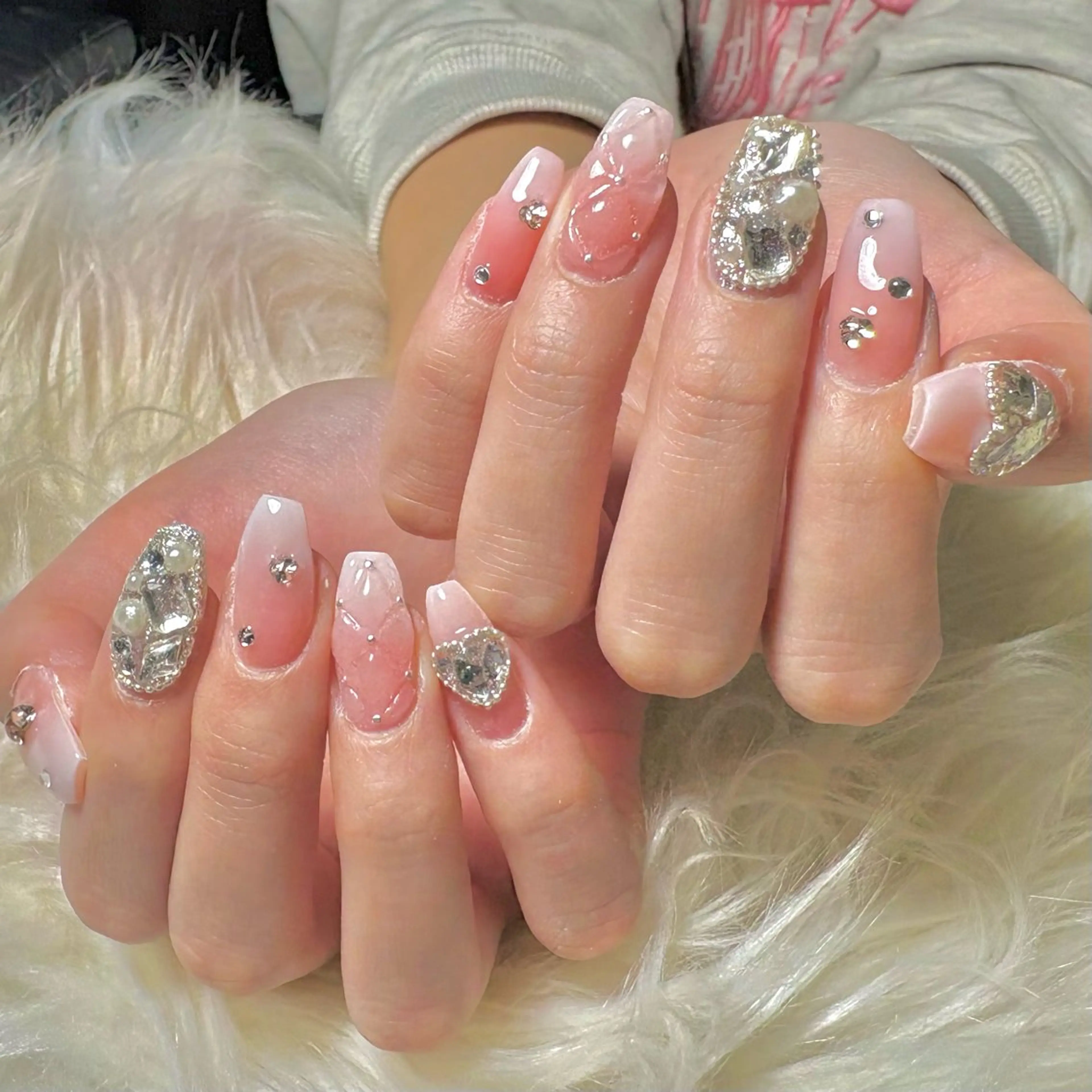 ネイル ハンドネイル ハンドケア hohomi .のネイルデザイン