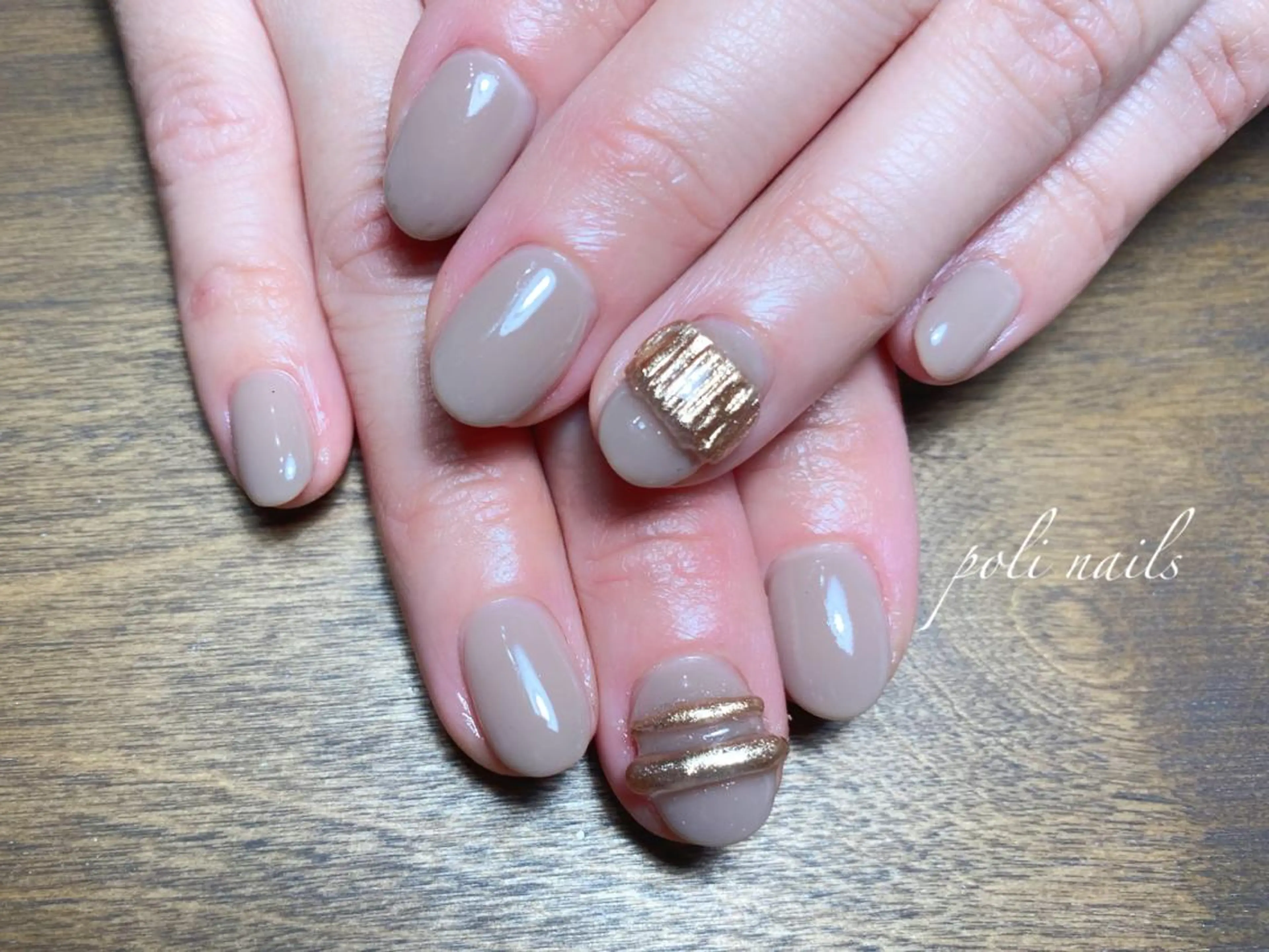 ネイル ハンドネイル poli nailsのネイルデザイン