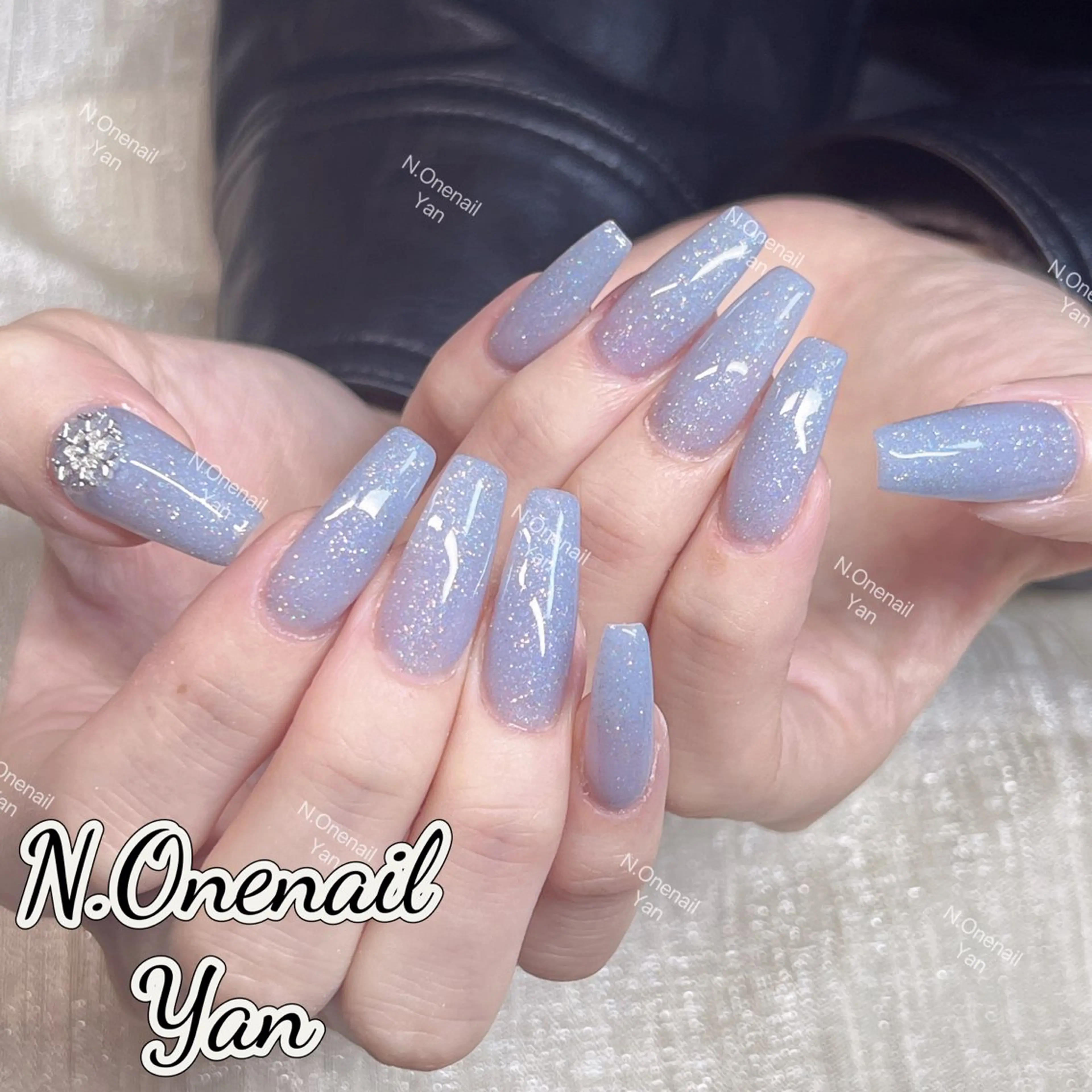 ネイル アートネイル グラデーション キラキラネイル ニュアンスネイル オフィスネイル 長いだし/スカルプ/ パラシェルN.oneのネイルデザイン