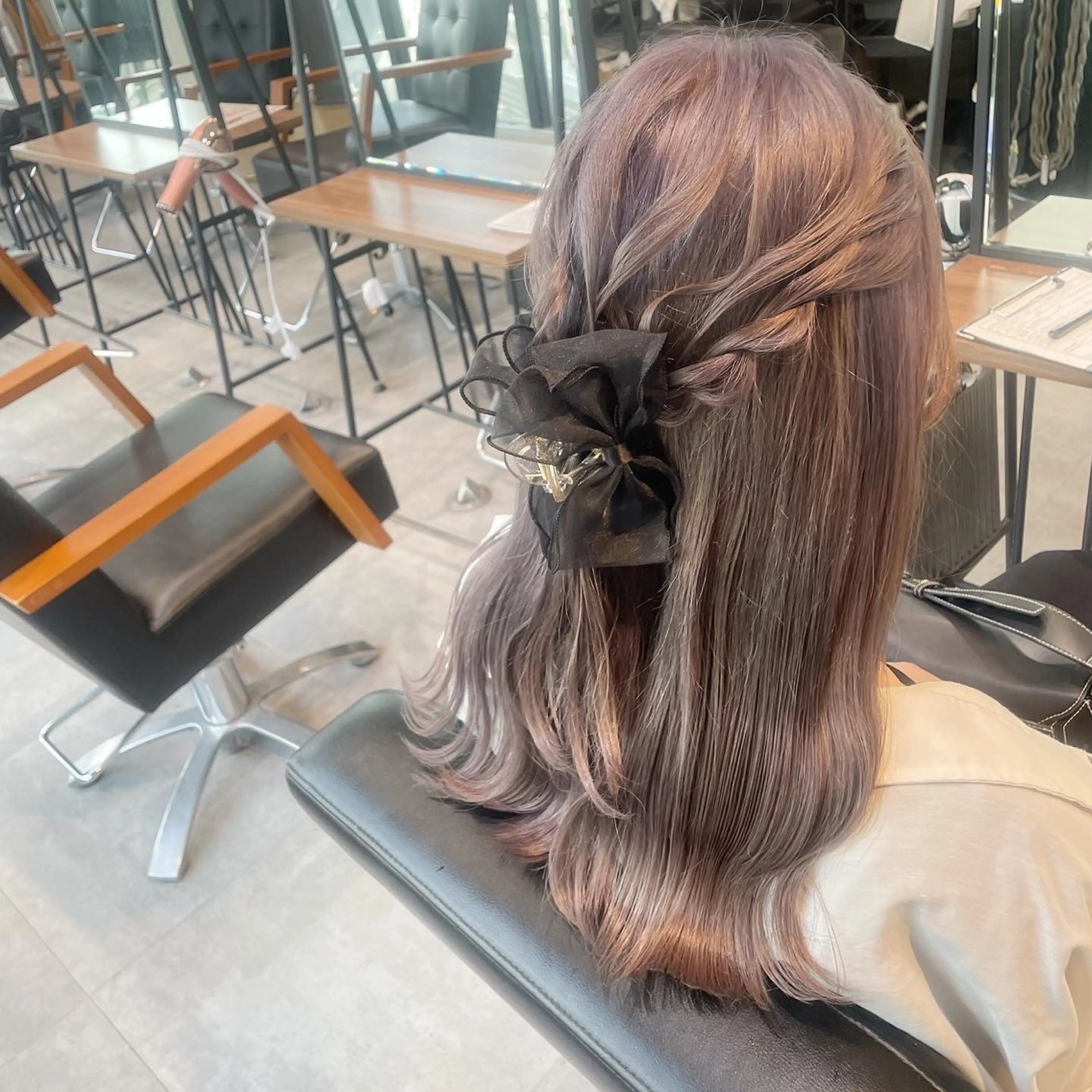 セミロング カラー ヘアアレンジ ･˚✧すずね˚✧* lucia(ルチア)のマツエク・マツパデザイン