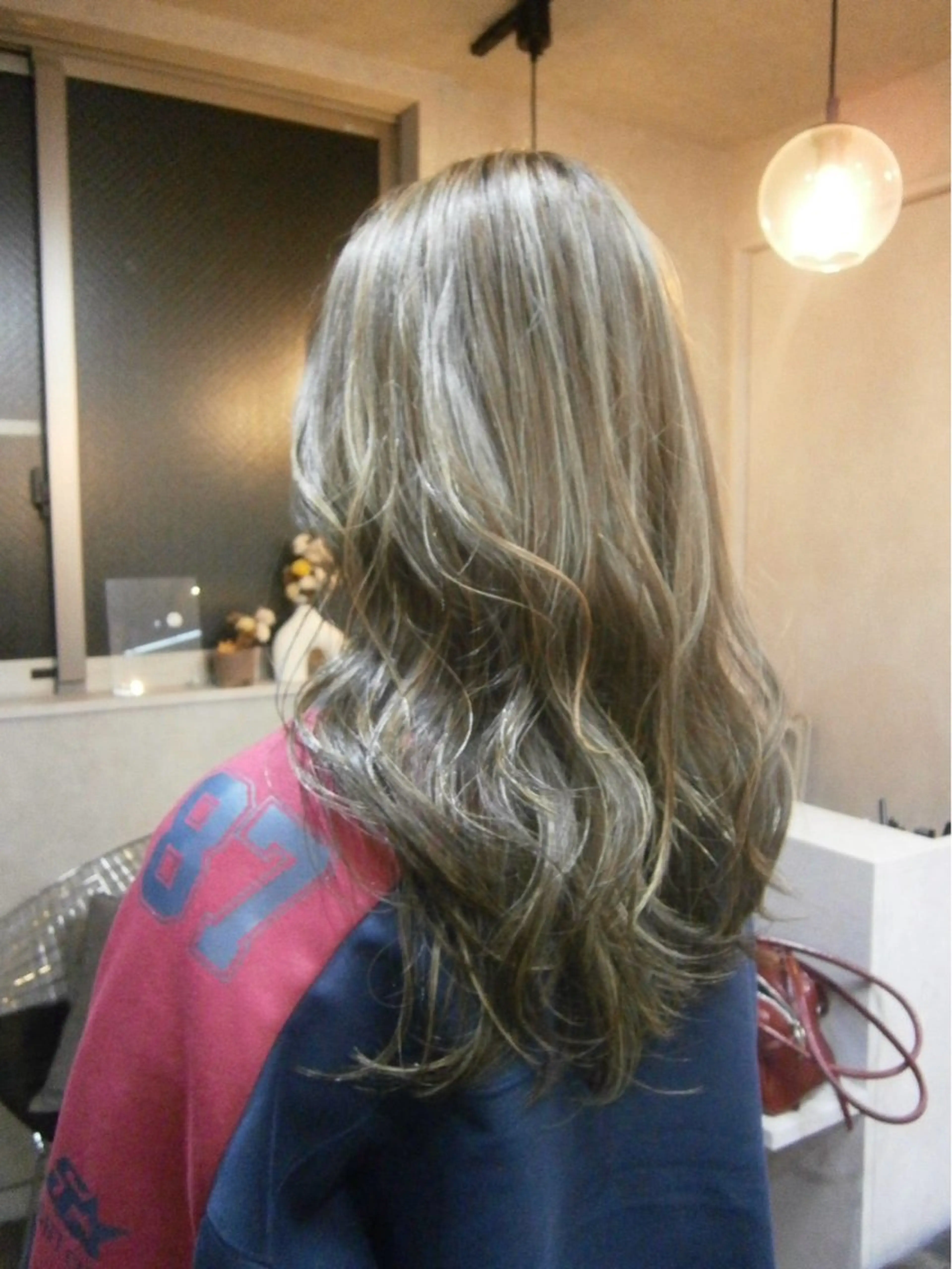 〖夜20時〜限定〗🧡ハイライトカラー+トリートメント🧡✨の写真