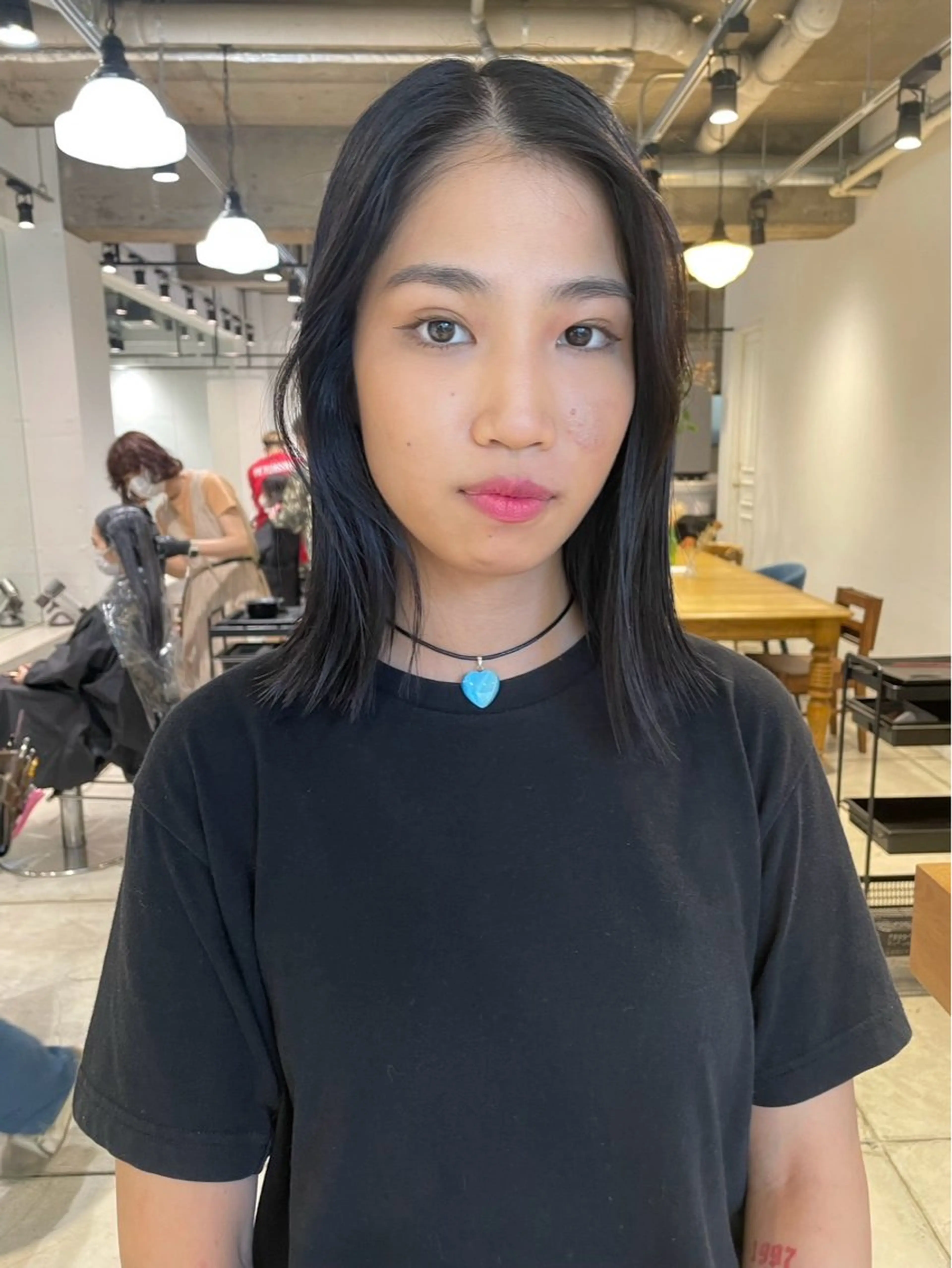 ミディアム カラー DUMBO 千歳船橋のヘアスタイル