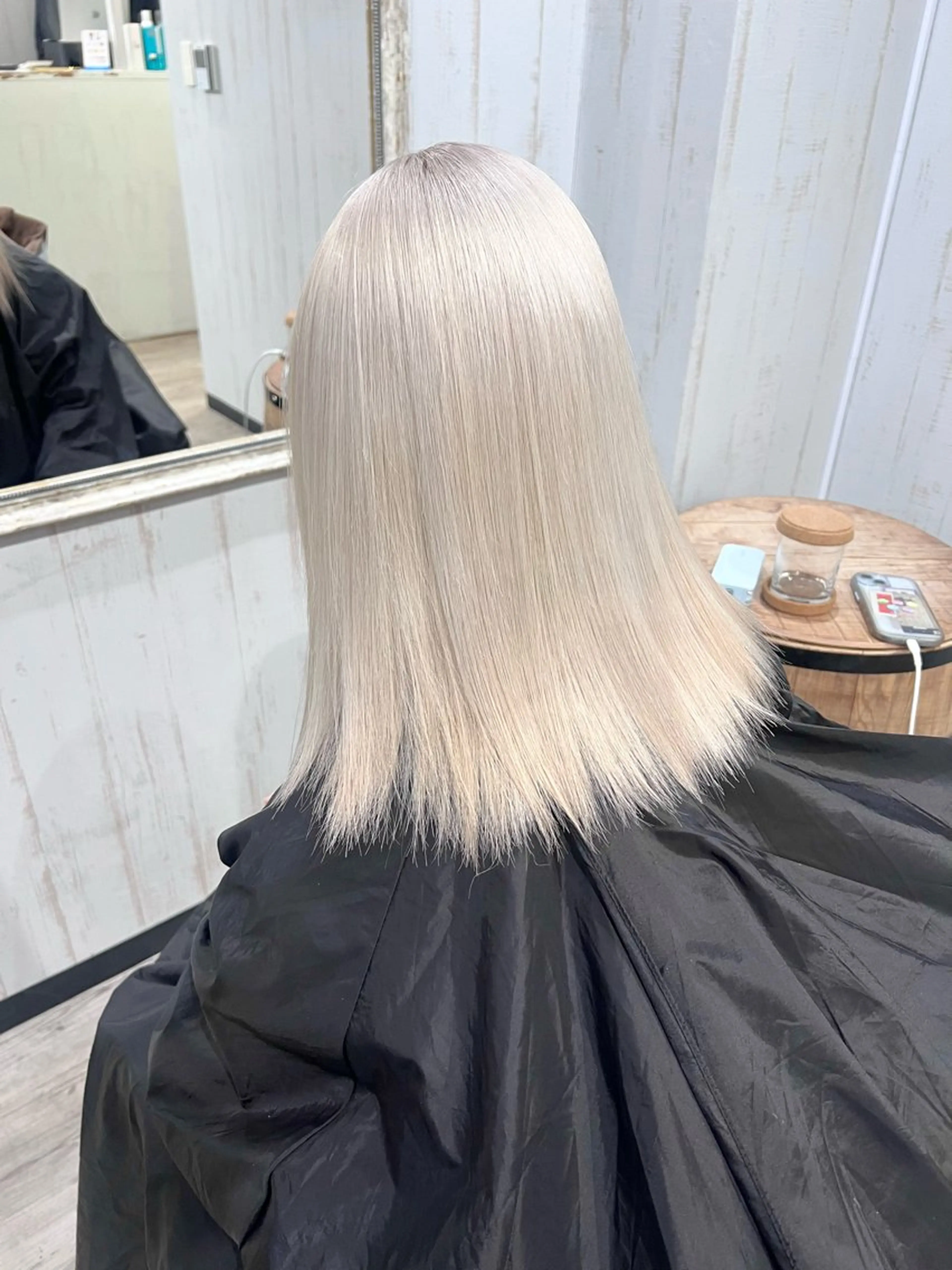 ミディアム カラー ベージュカラー ブリーチ ホワイトベージュ トリートメント 艶髪/ハイトーン特化 店長/SHOHEIのヘアスタイル
