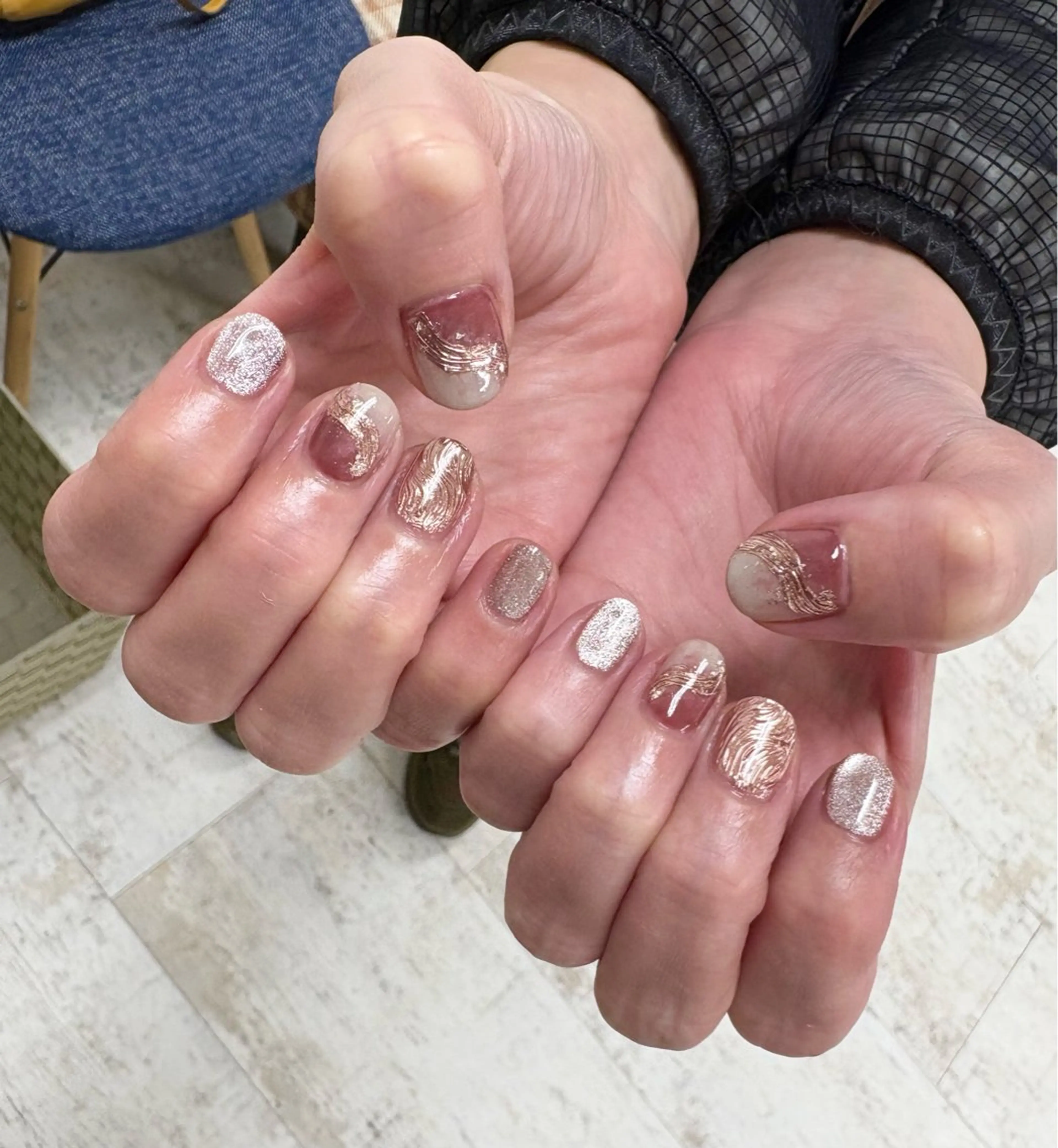 ネイル マハロネイルサロン横浜店所属・吉田 里菜のネイルデザイン