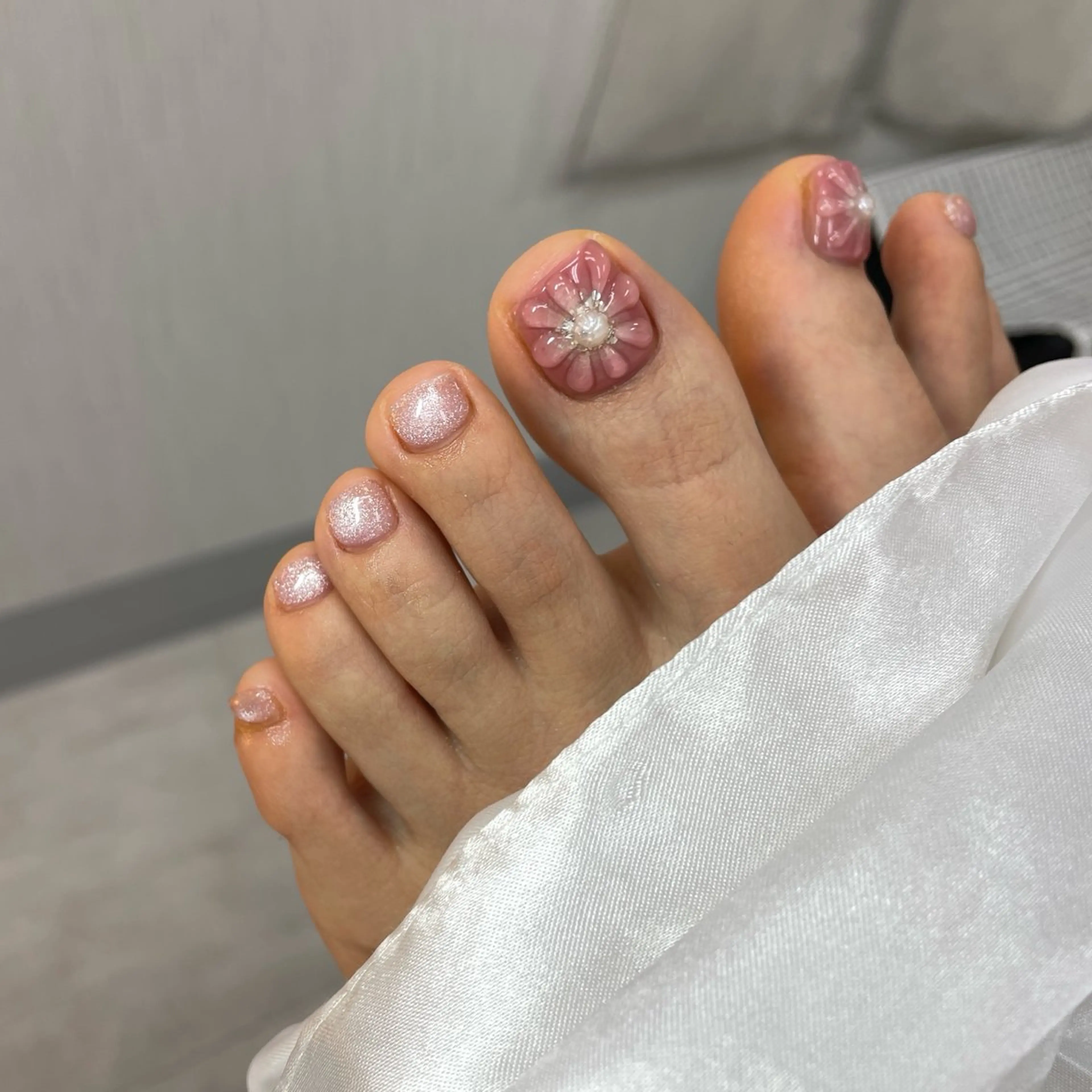 ネイル フットネイル Nail salon のらねこ所属・友井川 綾華のネイルデザイン