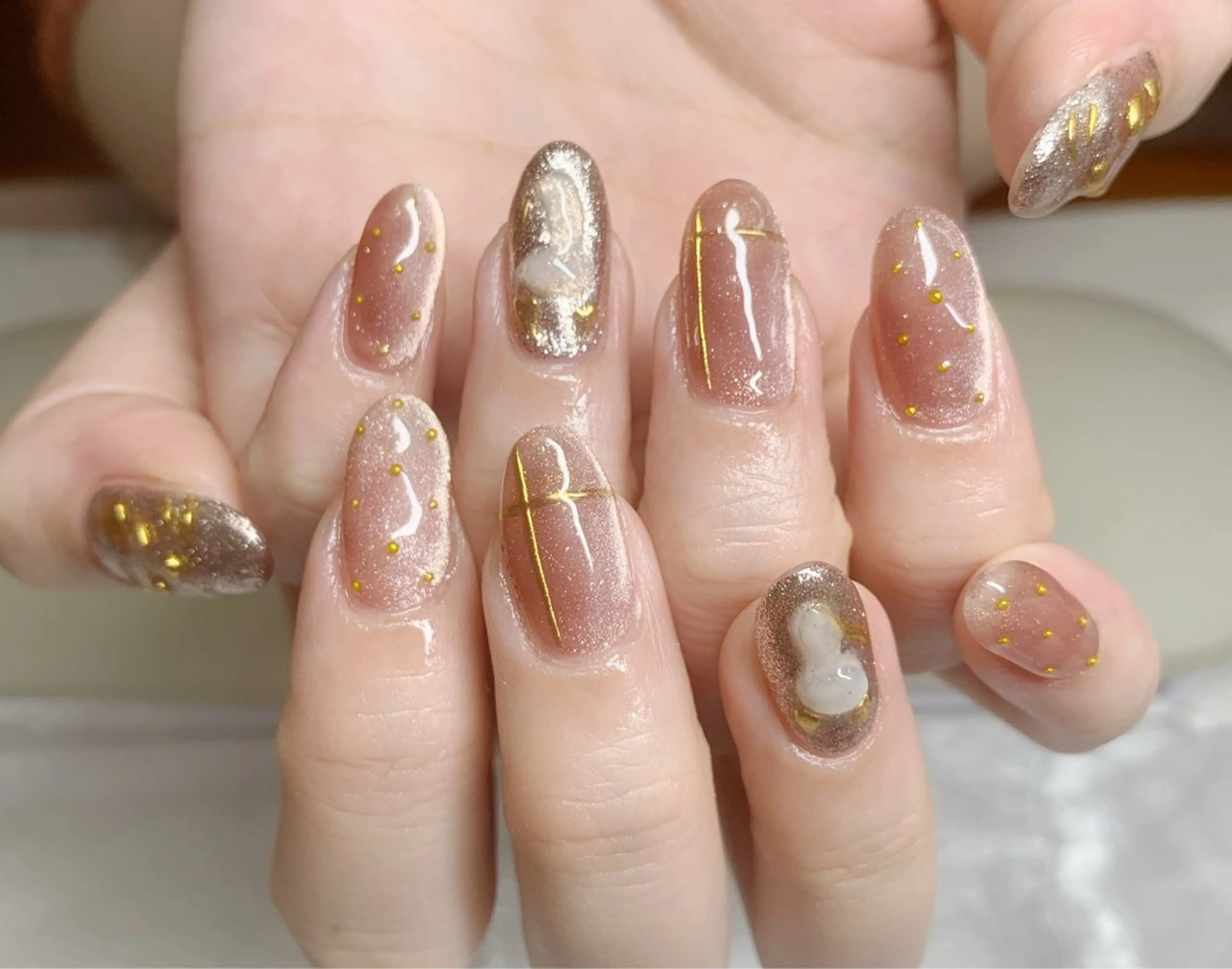 ネイル アートネイル ラメ(グリッター) マグネットネイル ミラーネイル ハンドネイル mira-cle大濱美容アカデミー所属・AI NAのネイルデザイン