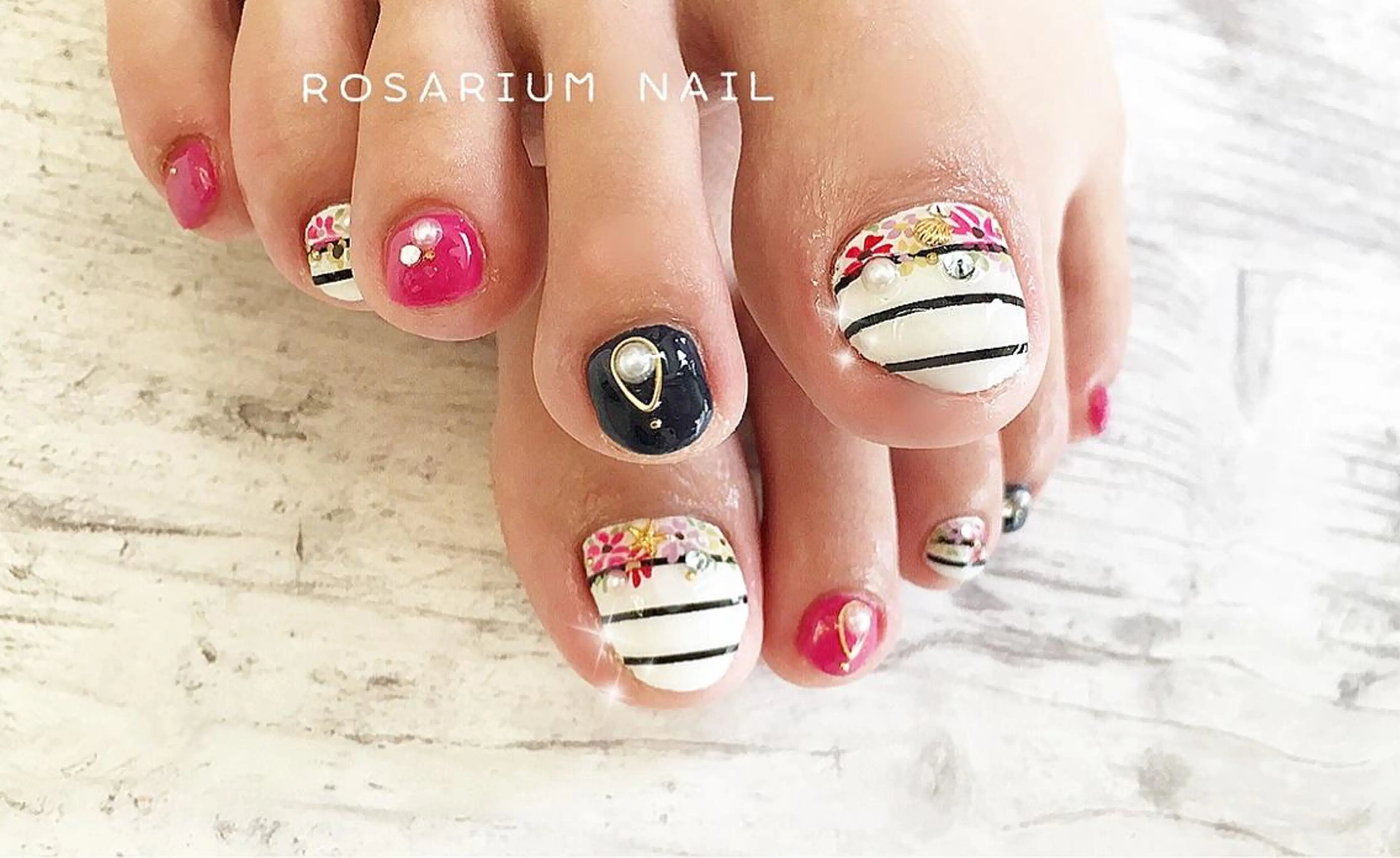 ネイル ROSA RIUMのネイルデザイン