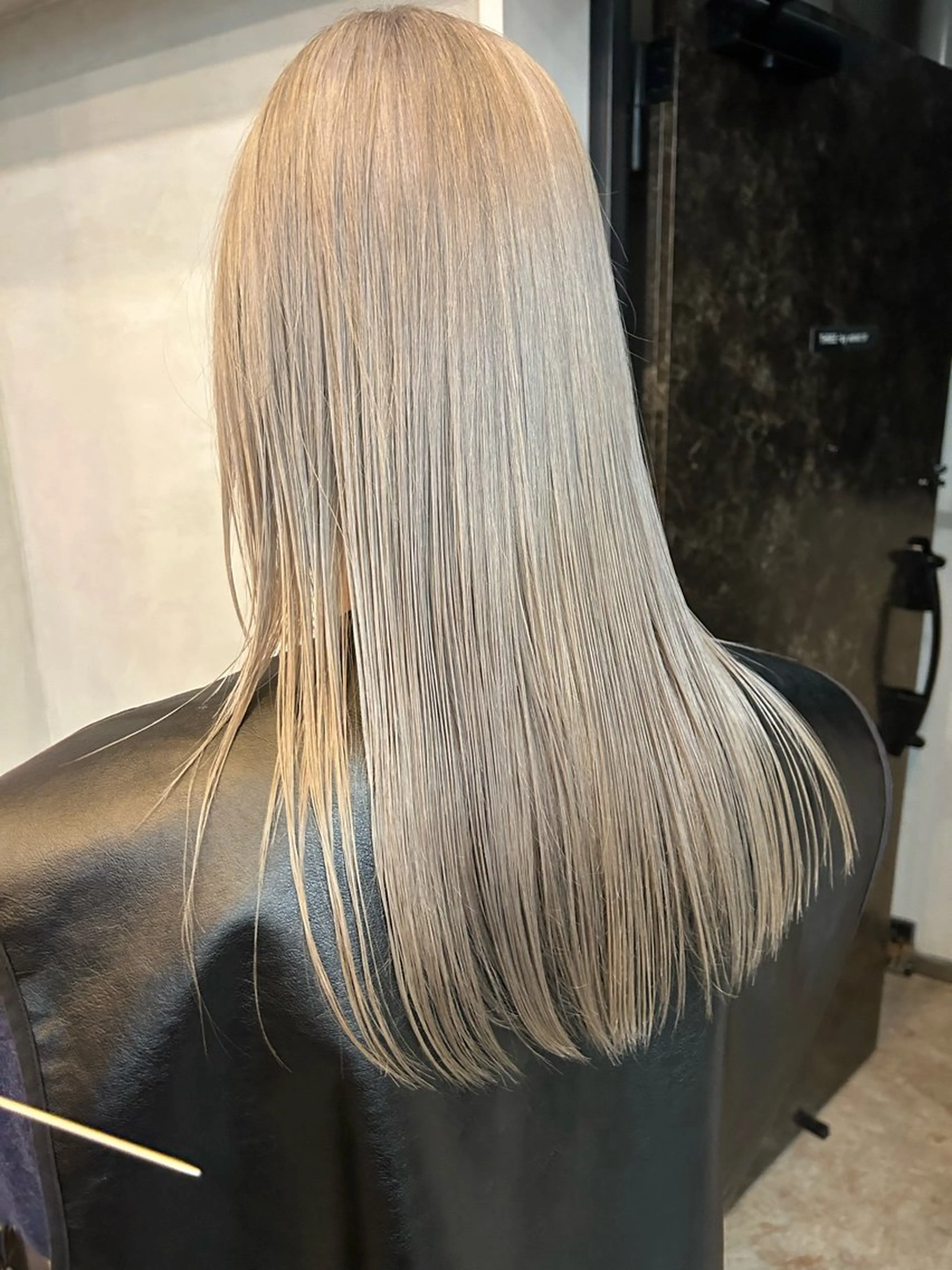 ロング カラー ヘアカラー トリートメント Haru/THREE …by velvetのヘアスタイル