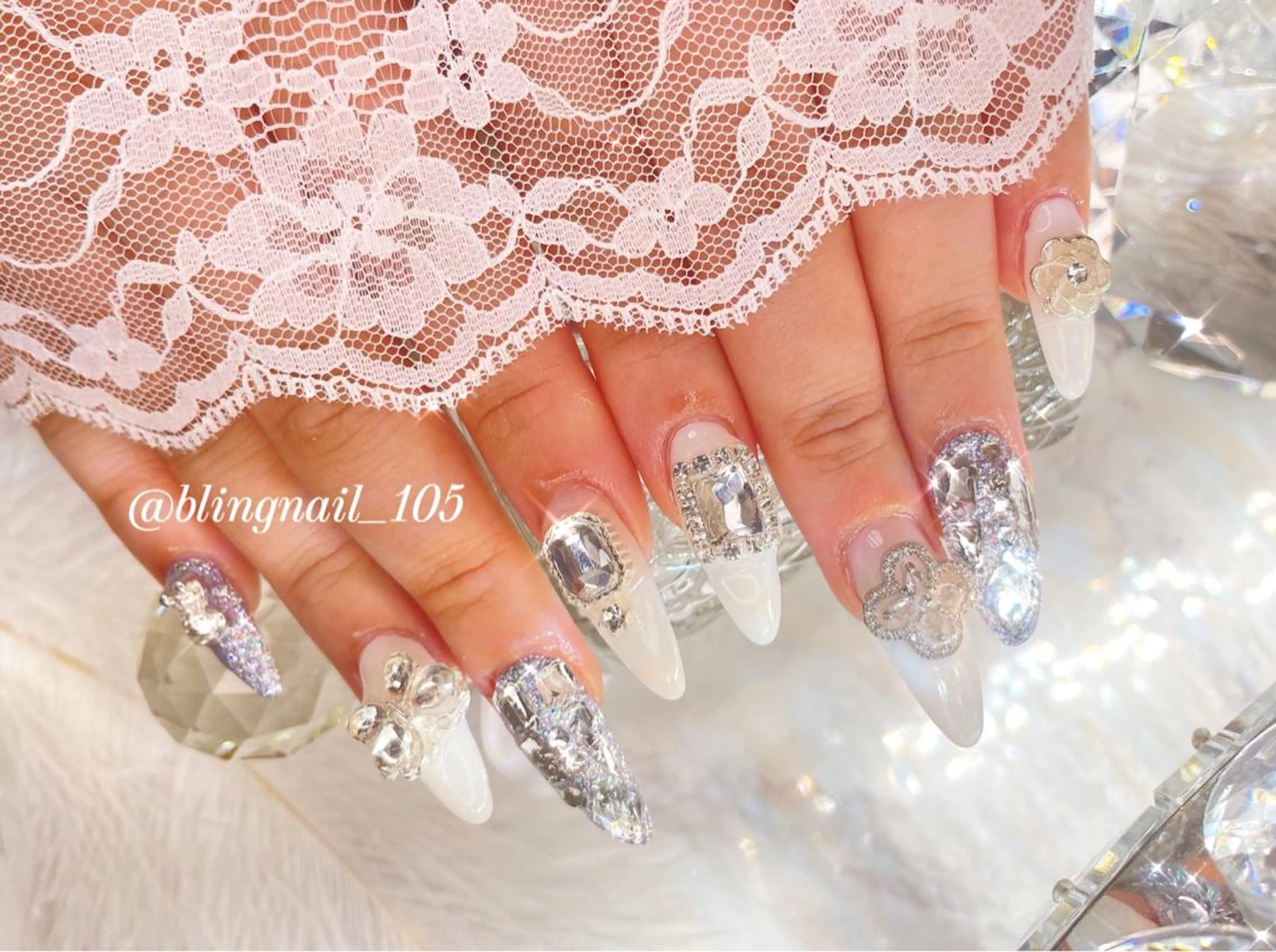 ネイル 23時まで❤︎韓国、 ワンホンネイルのネイルデザイン