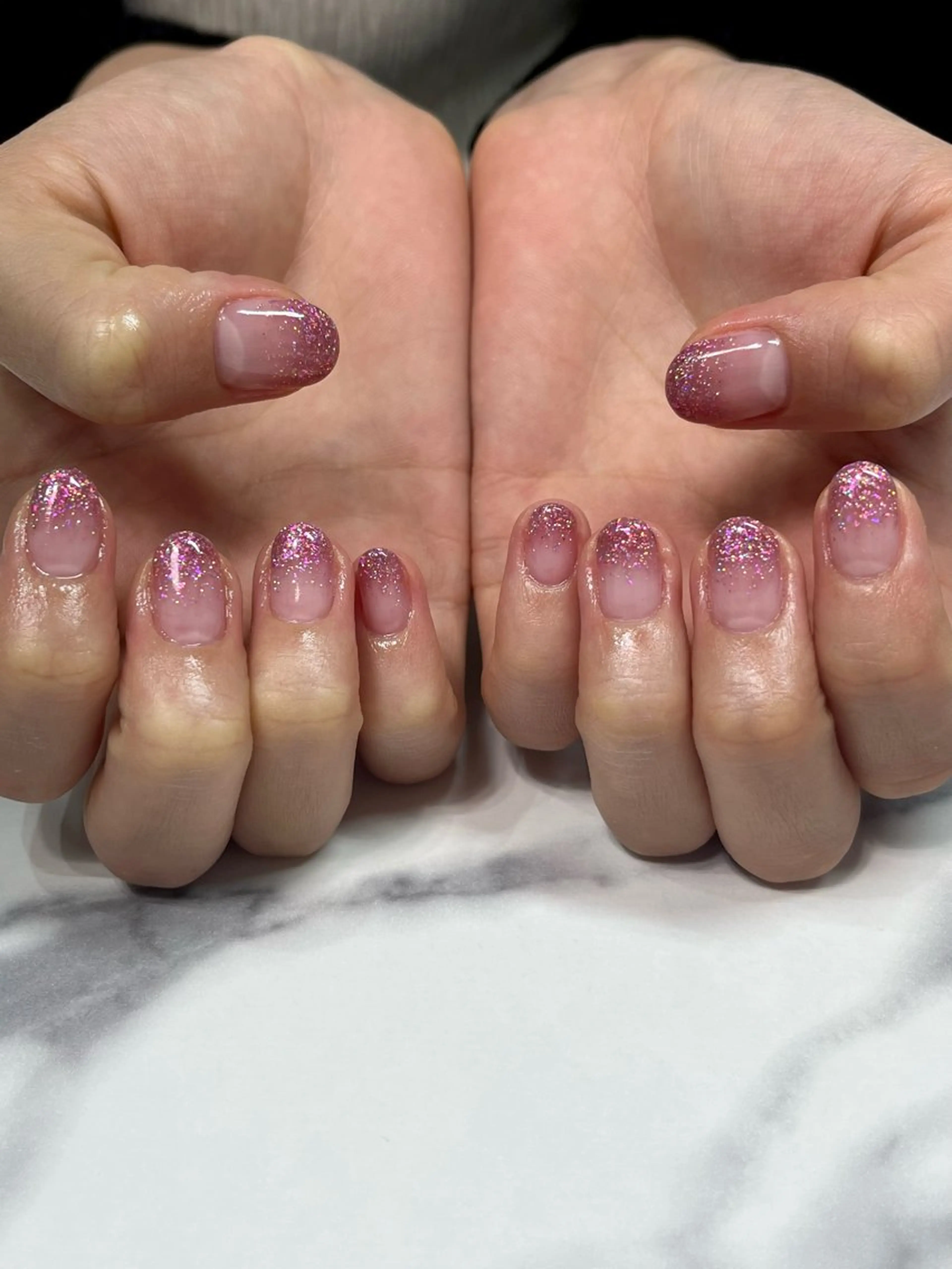 ネイル グラデーション ラメ(グリッター) ラメグラデーション ショートネイル ハンドネイル salon B-breathのネイルデザイン