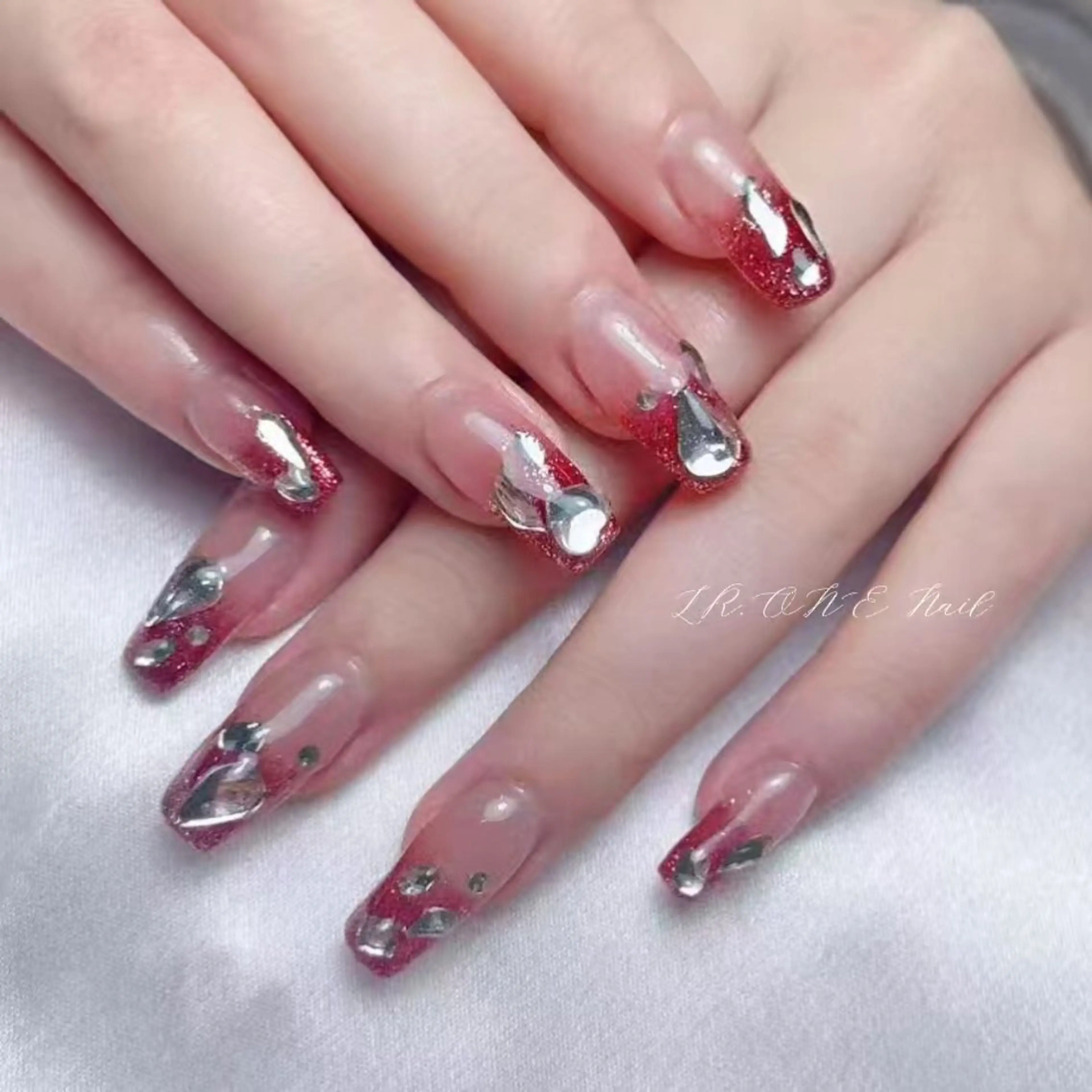 ネイル ハンドネイル LR.ONE ヨウのネイルデザイン