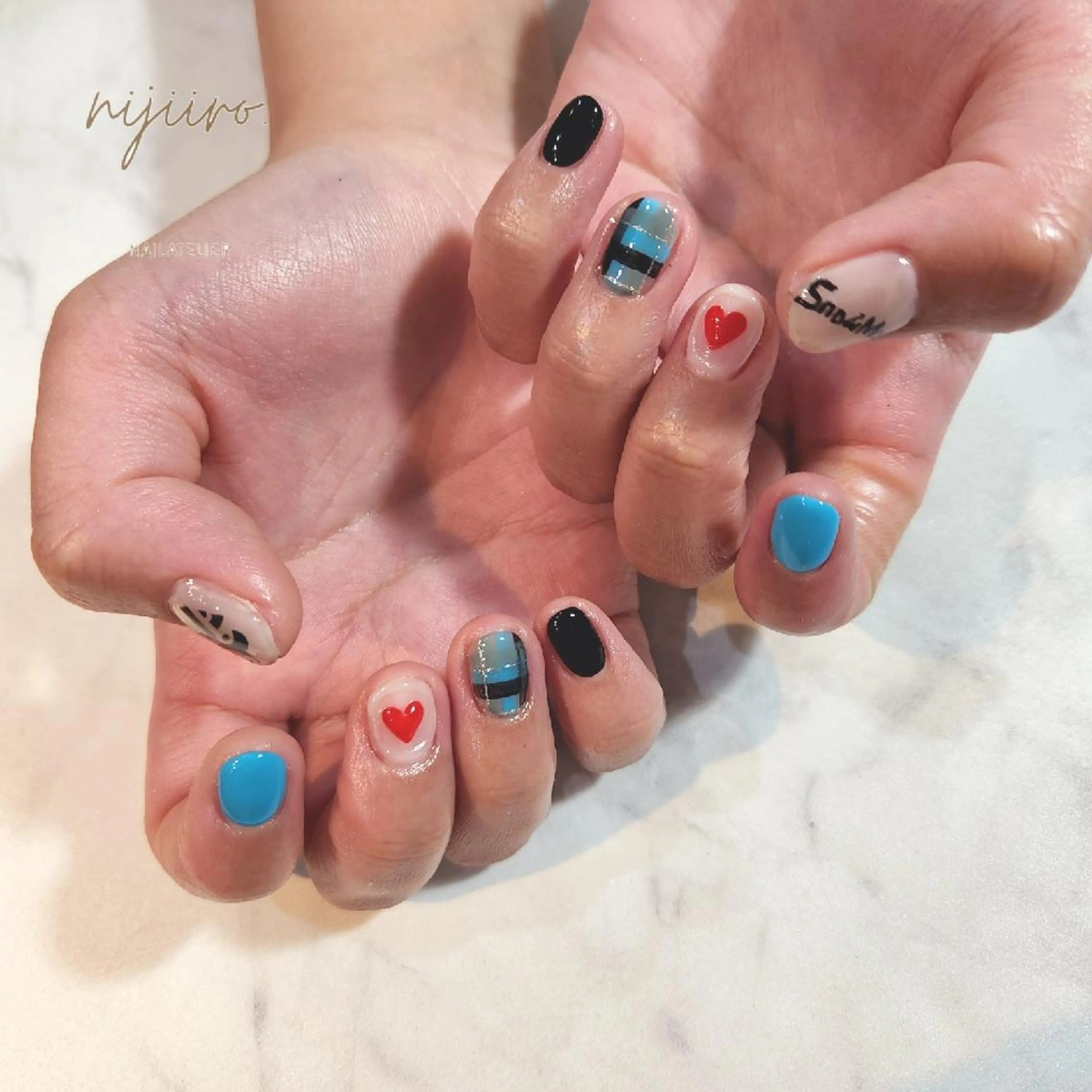 ネイル ハンドネイル nailatelier nijiiro.所属・nijiiro🌈 サトウのネイルデザイン