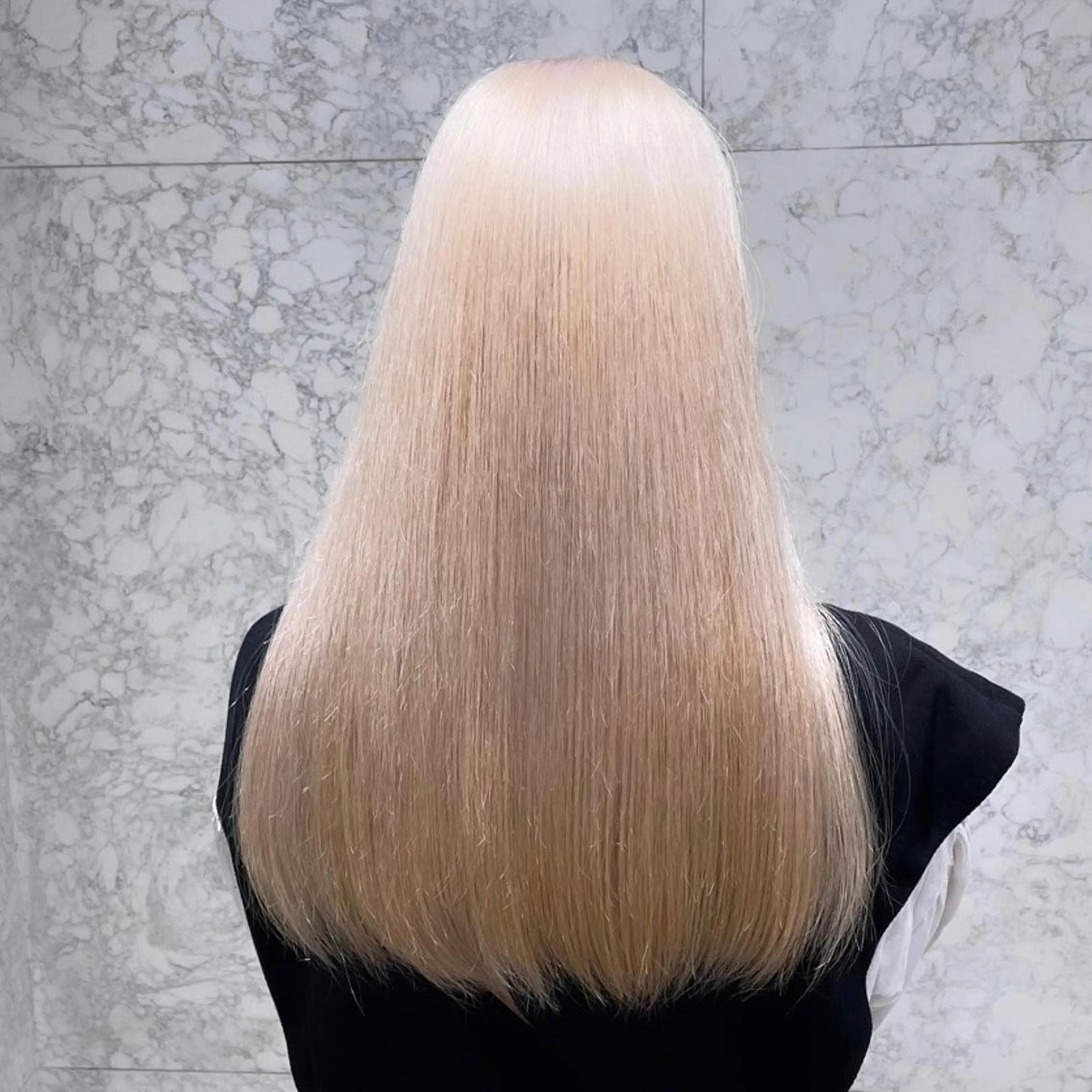 セミロング カラー パーマ ヘアアレンジ メンズ キッズ ネイル マツエク・マツパ アイブロウ メンズバレイヤージュ メンズブリーチ フェードカット メンズハイライト メンズハイトーン ヘアカラー トリートメント 髪質改善🇰🇷 レイヤーカット/梅田のヘアスタイル