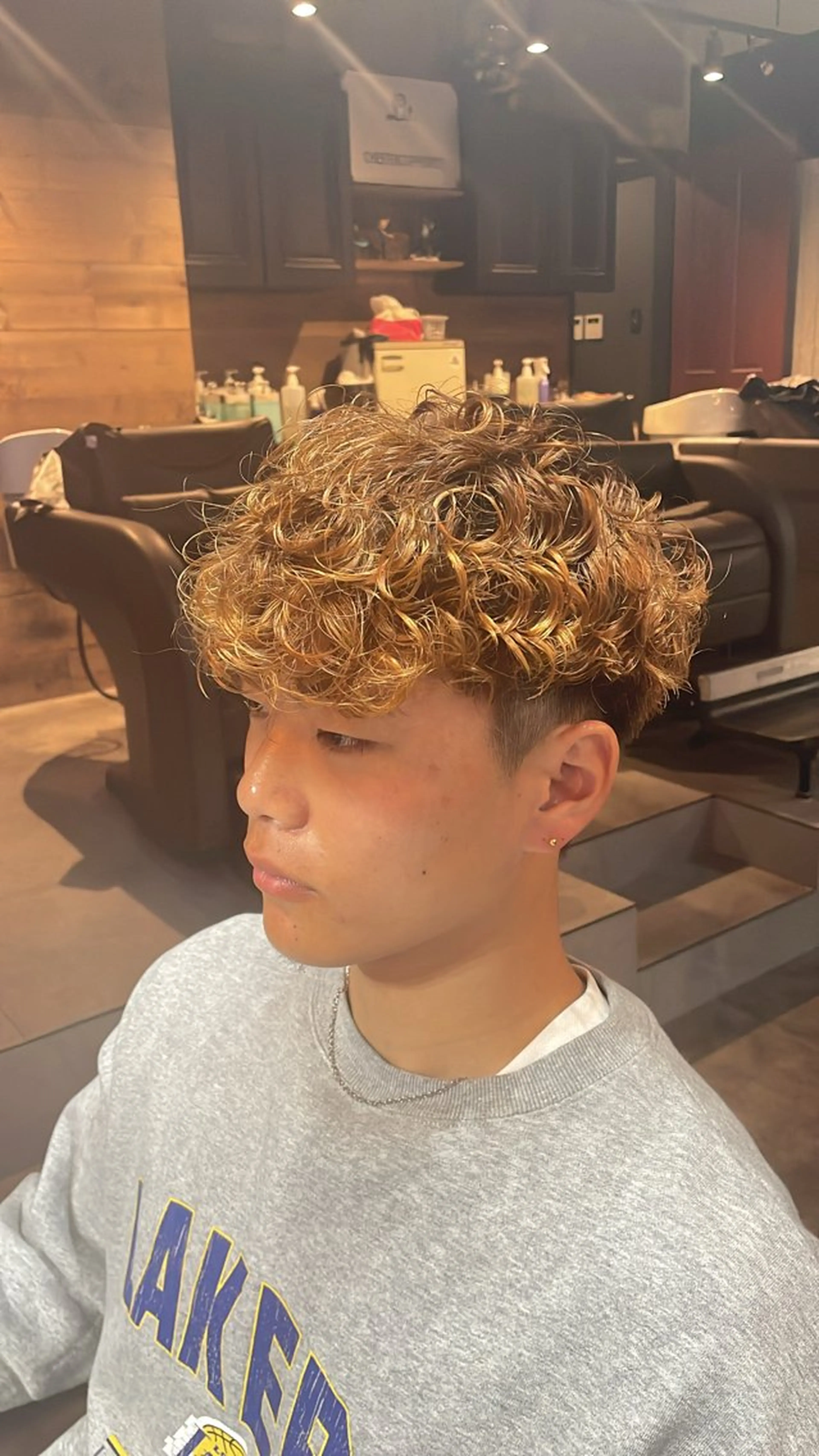 パーマ メンズ スペインカール カット パーマ litbyfifth 濵崎寛太のヘアスタイル