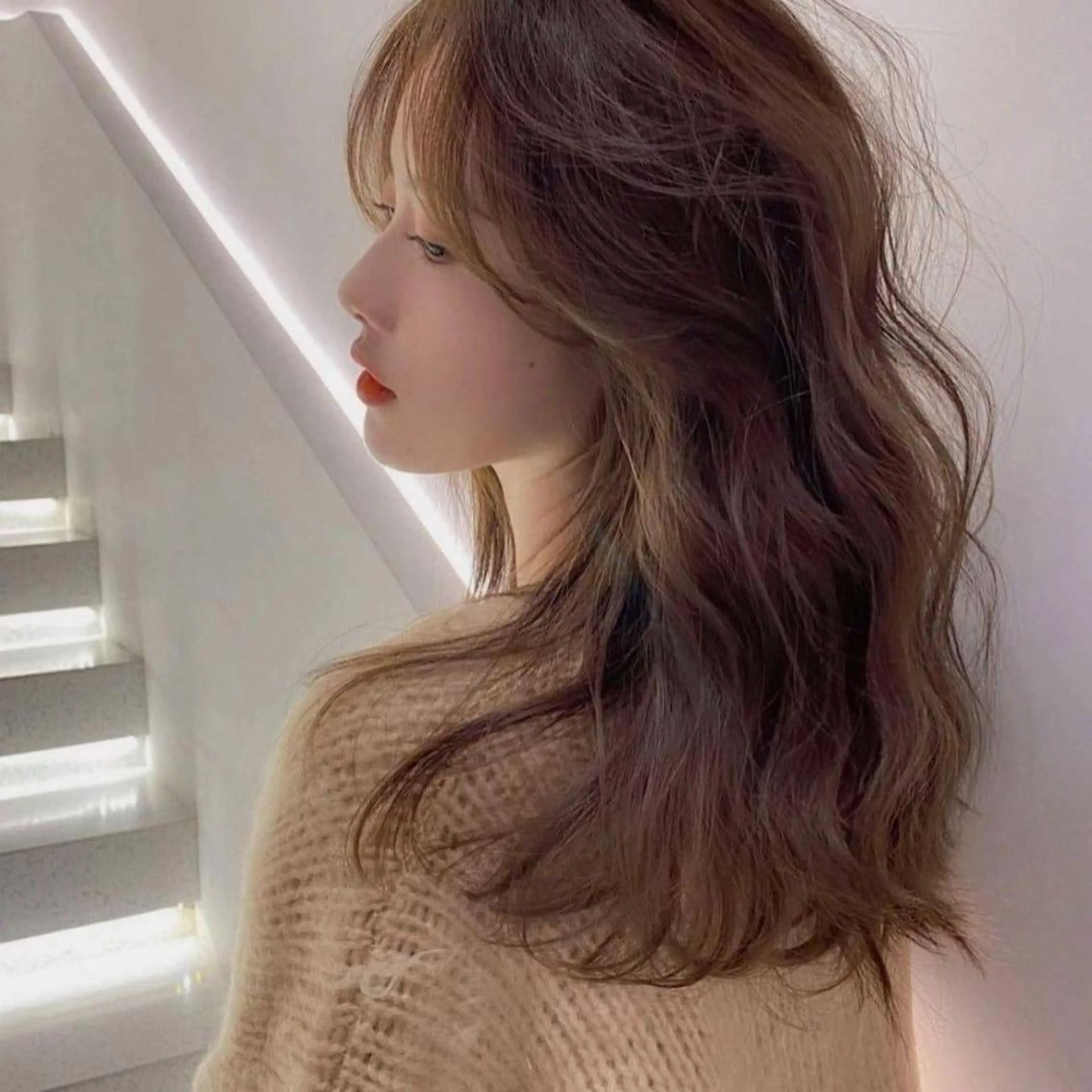 カラー ロング ★学割★韓国× BIZEのヘアスタイル