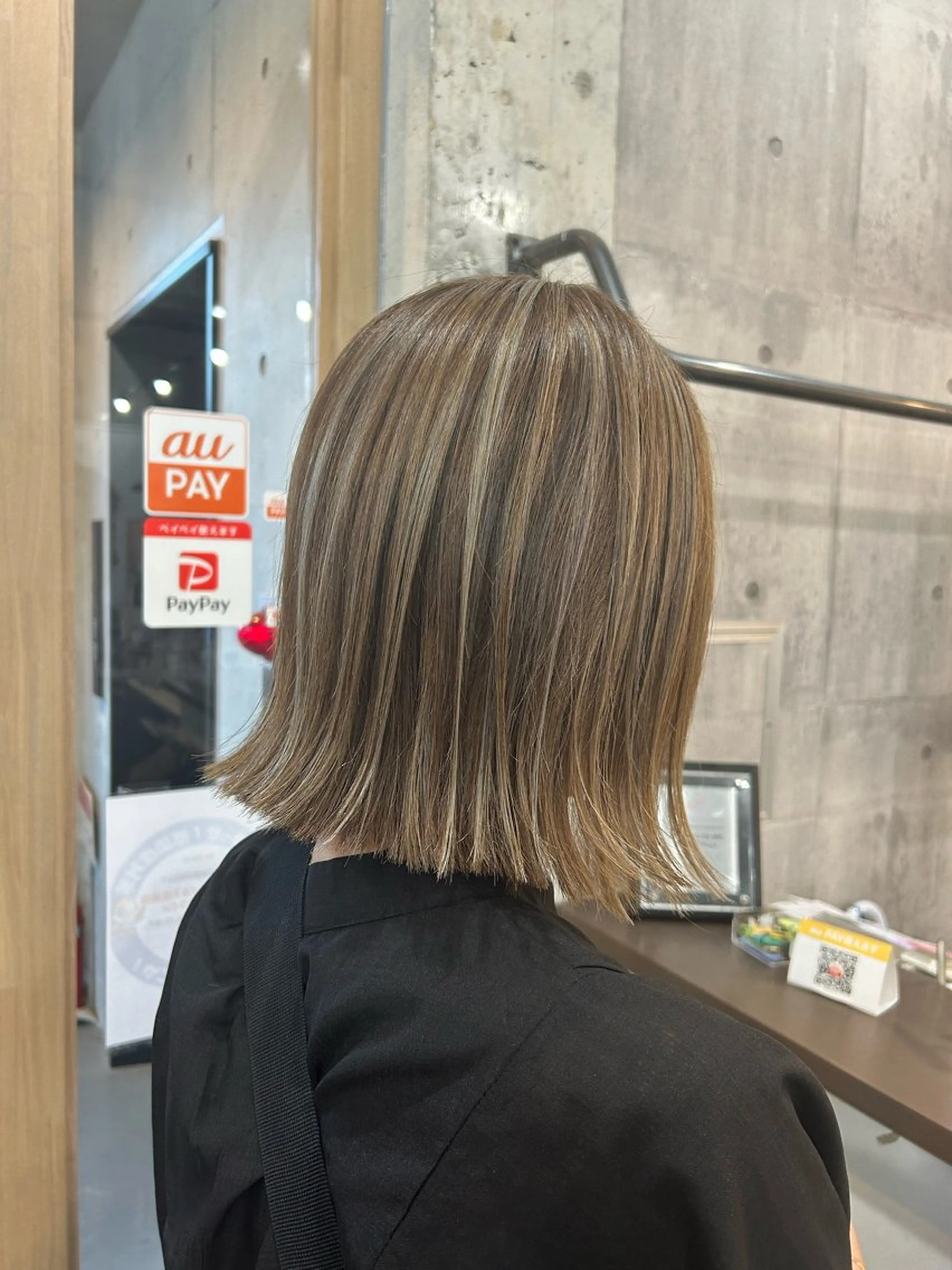 ショート カラー 橋本 萌々香のヘアスタイル