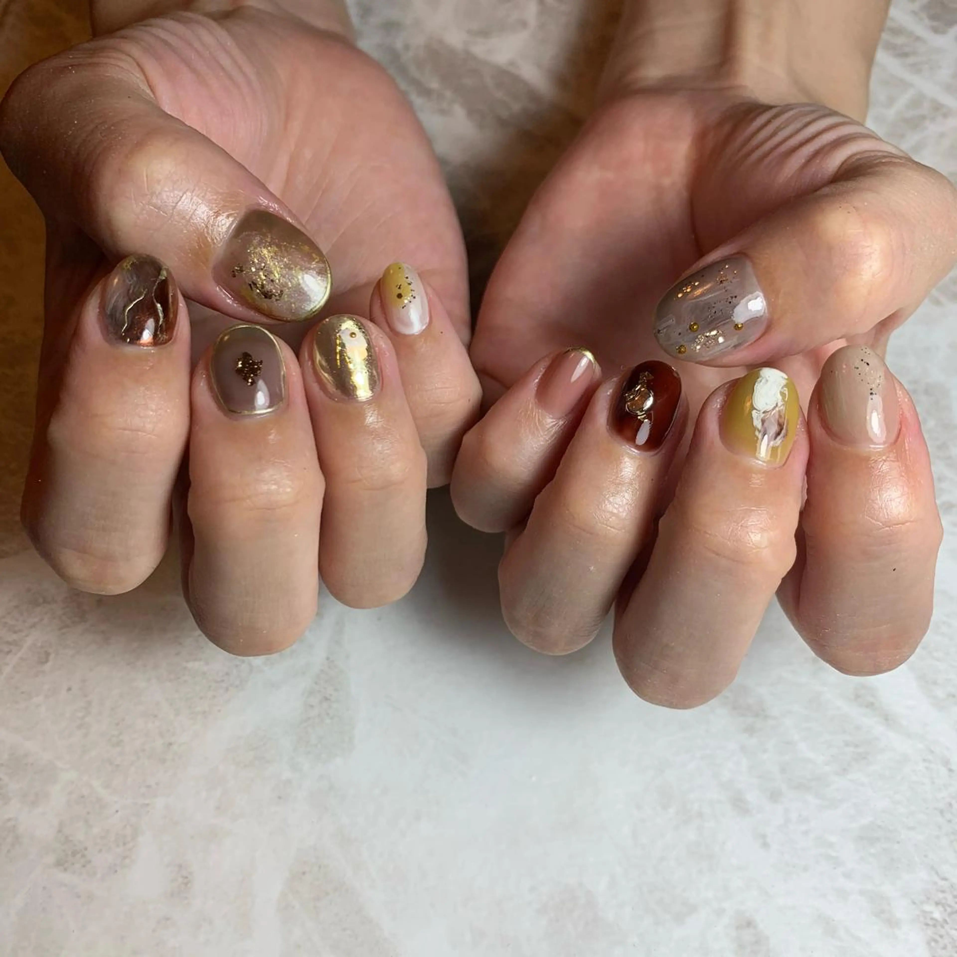 ネイル repos~ルポ~所属・里見 麗のネイルデザイン