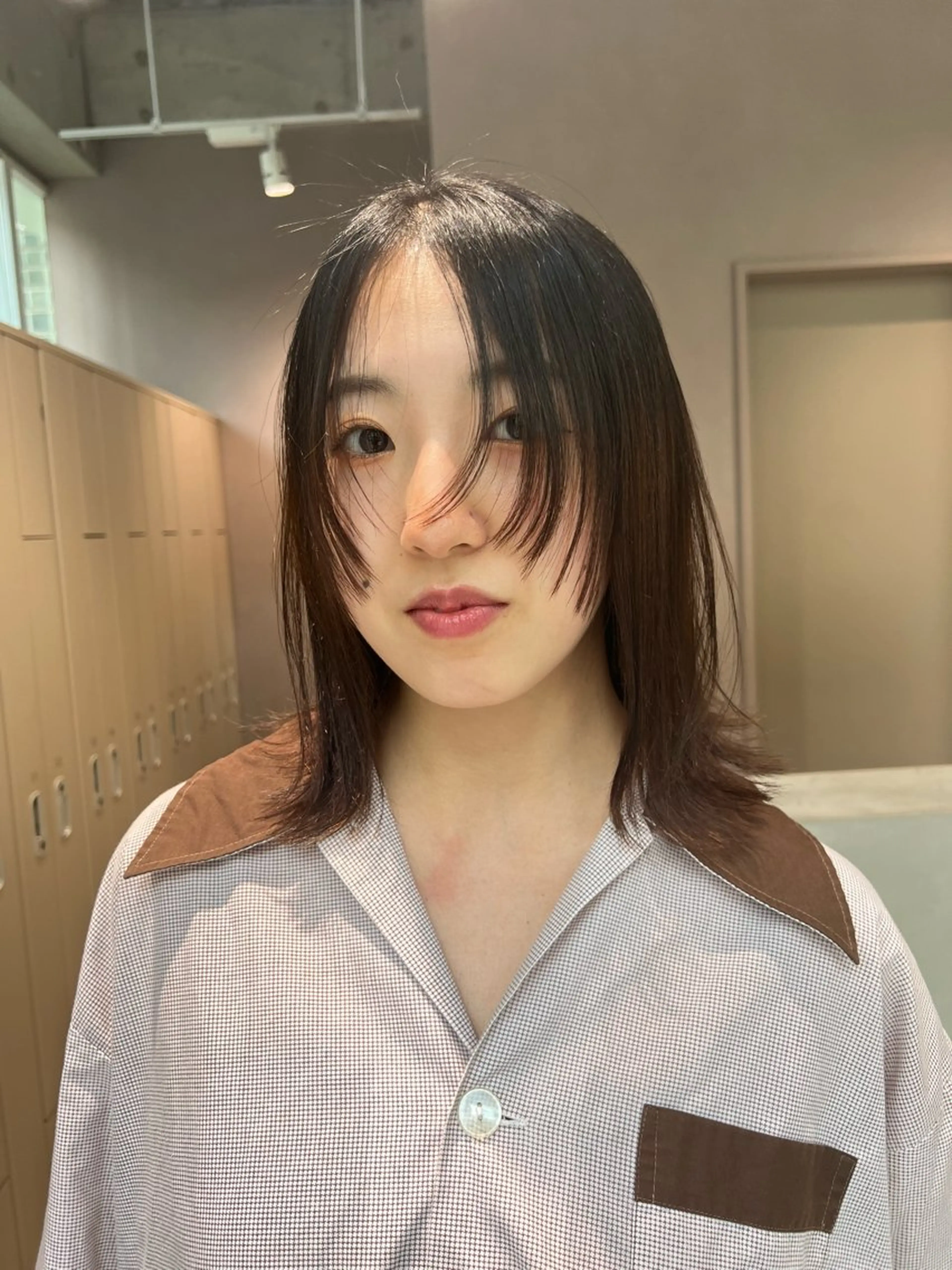 ミディアム 顔まわりレイヤー レイヤーカット レイヤーカット/ くびれヘア佐藤大空のヘアスタイル