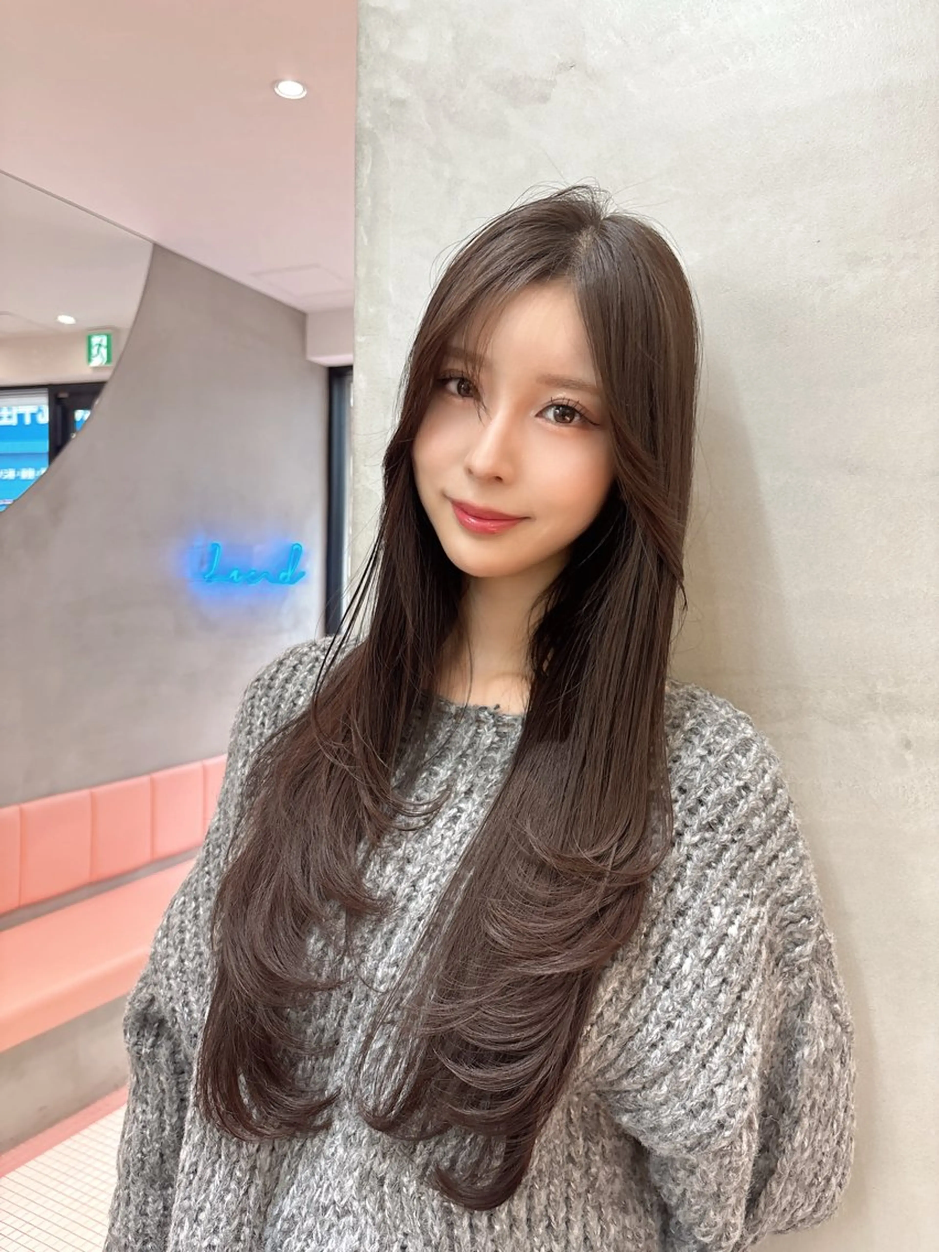 🎉当日予約大歓迎🎉【⭐️似合わせ韓国風カット+🫧透明感カラー＋2STEPトリートメント】話題の超音波トリートメントの写真