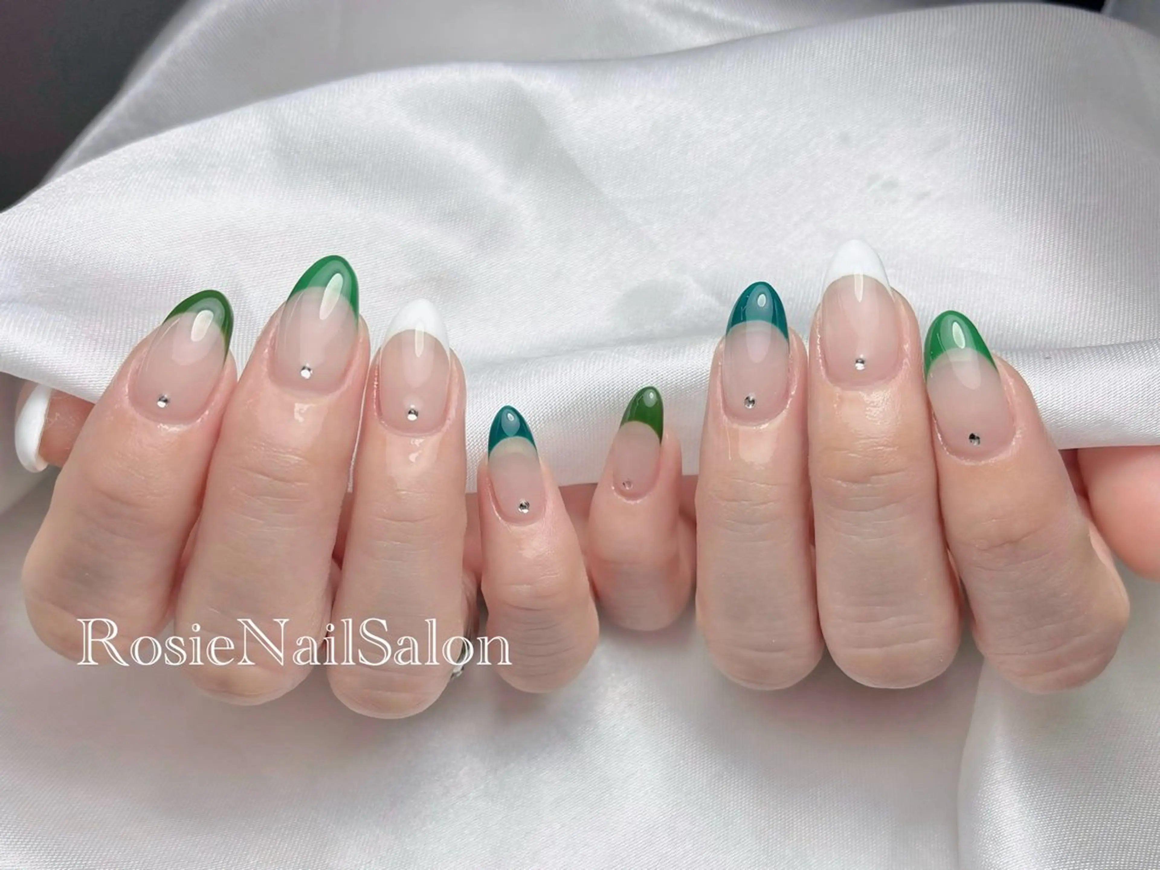 ネイル Rosie Nail サロン南越谷のネイルデザイン