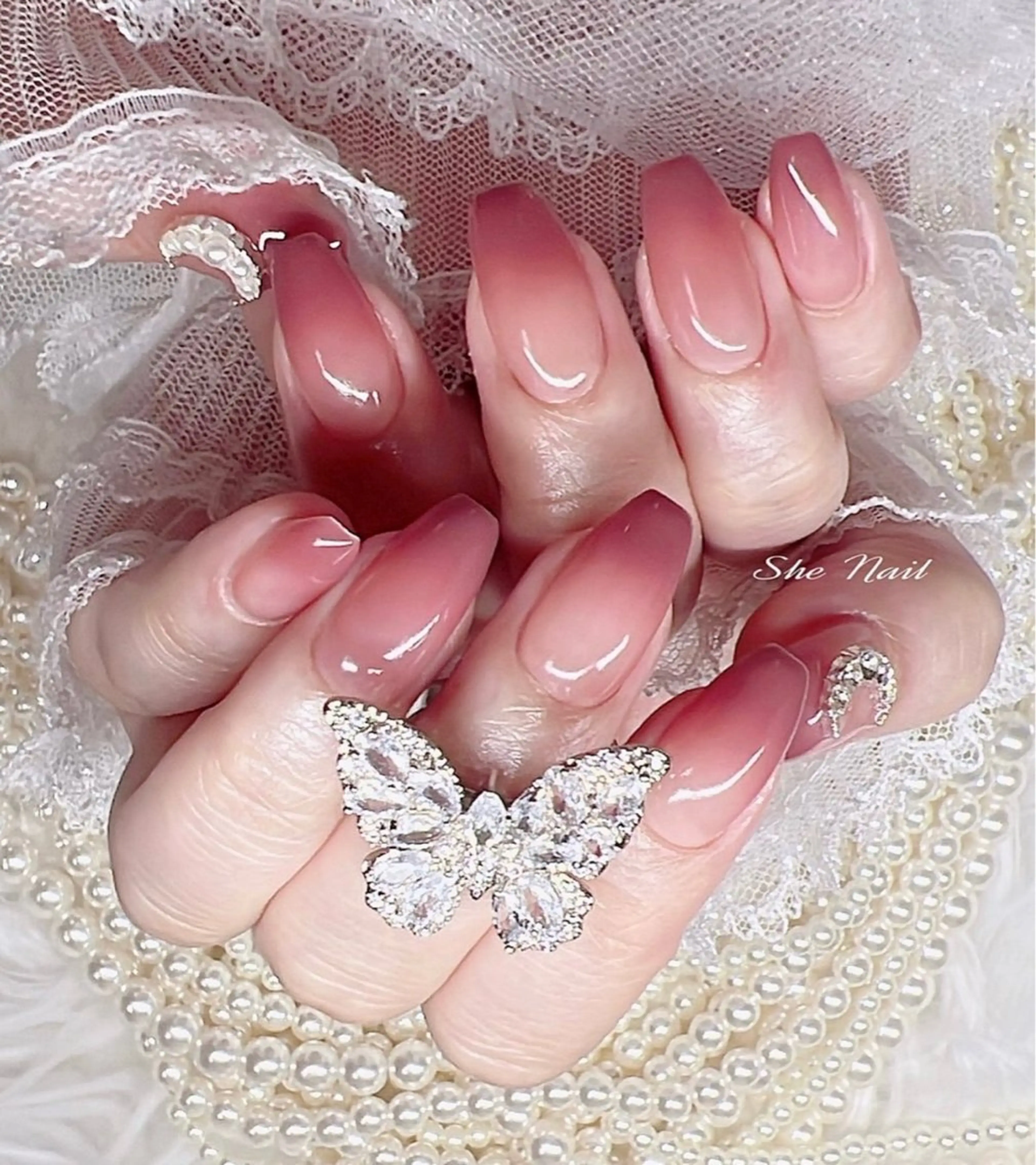 ☘️9月限定☘️ソフトオフ無料　❣️カラーグラデーション❣️　ケア込みの写真