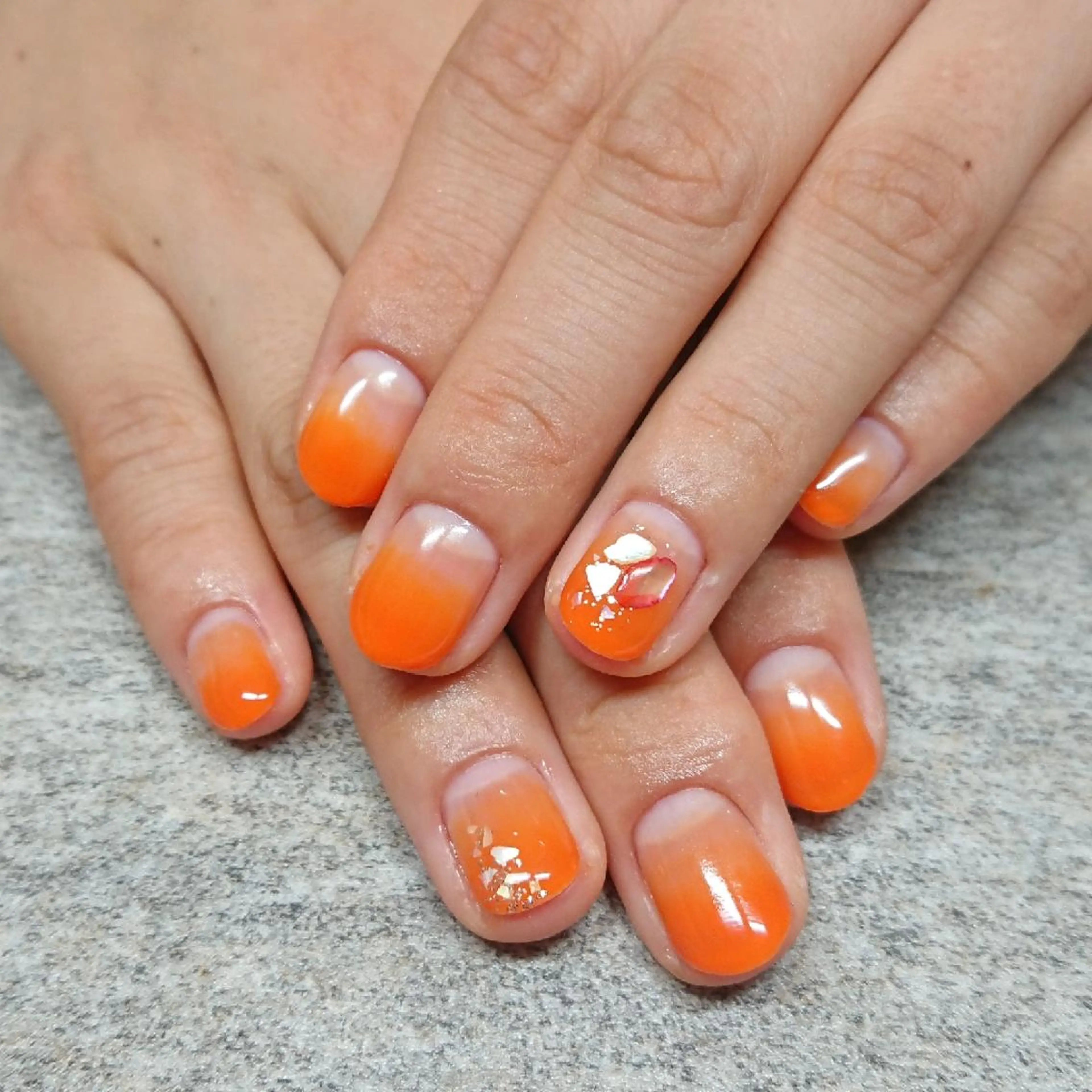 ネイル ジェヌインネイル 河内のネイルデザイン