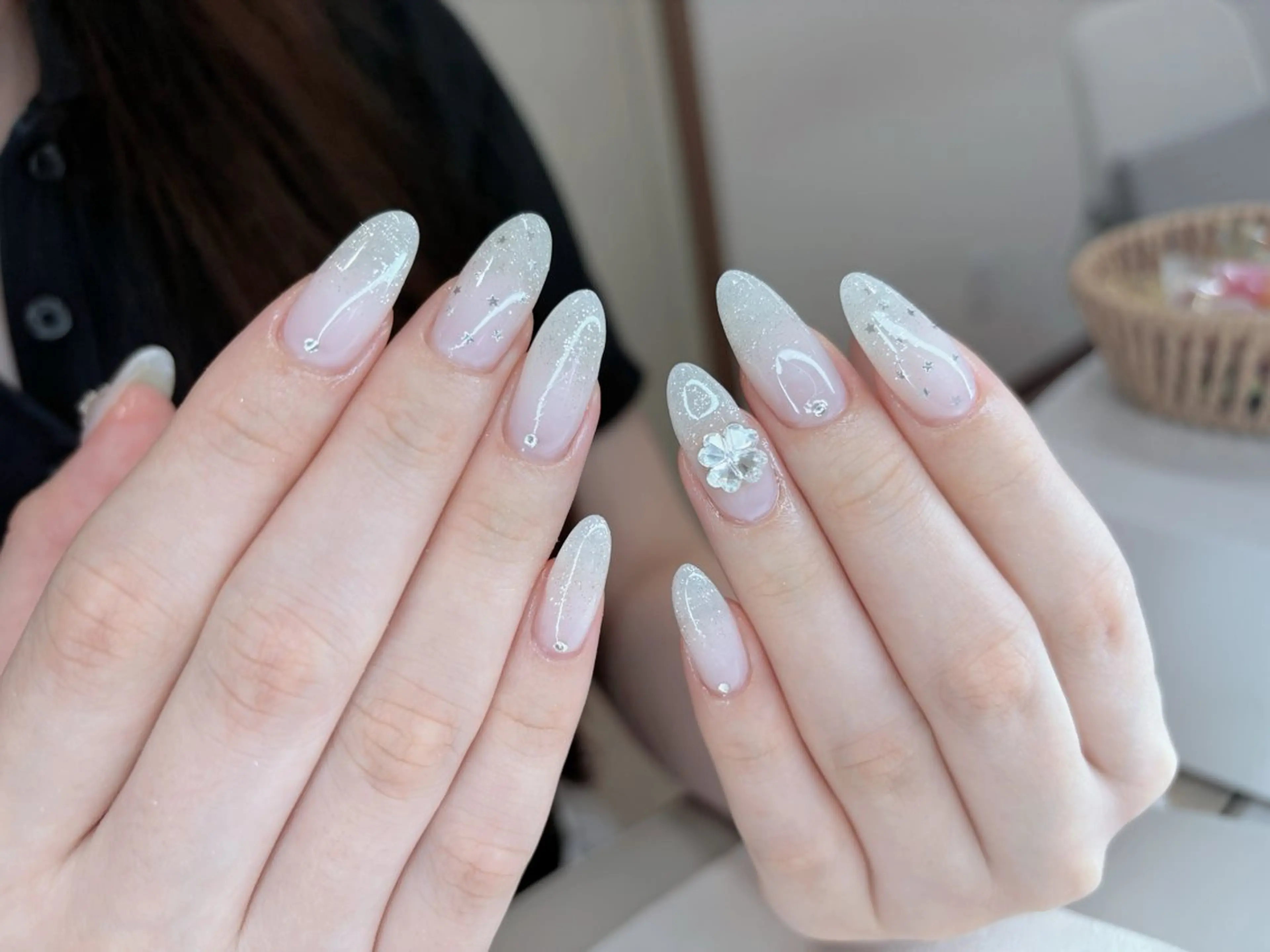 ネイル オーロラネイル ブルー チークネイル フットネイル フレンチネイル NAILS168 大家店のネイルデザイン