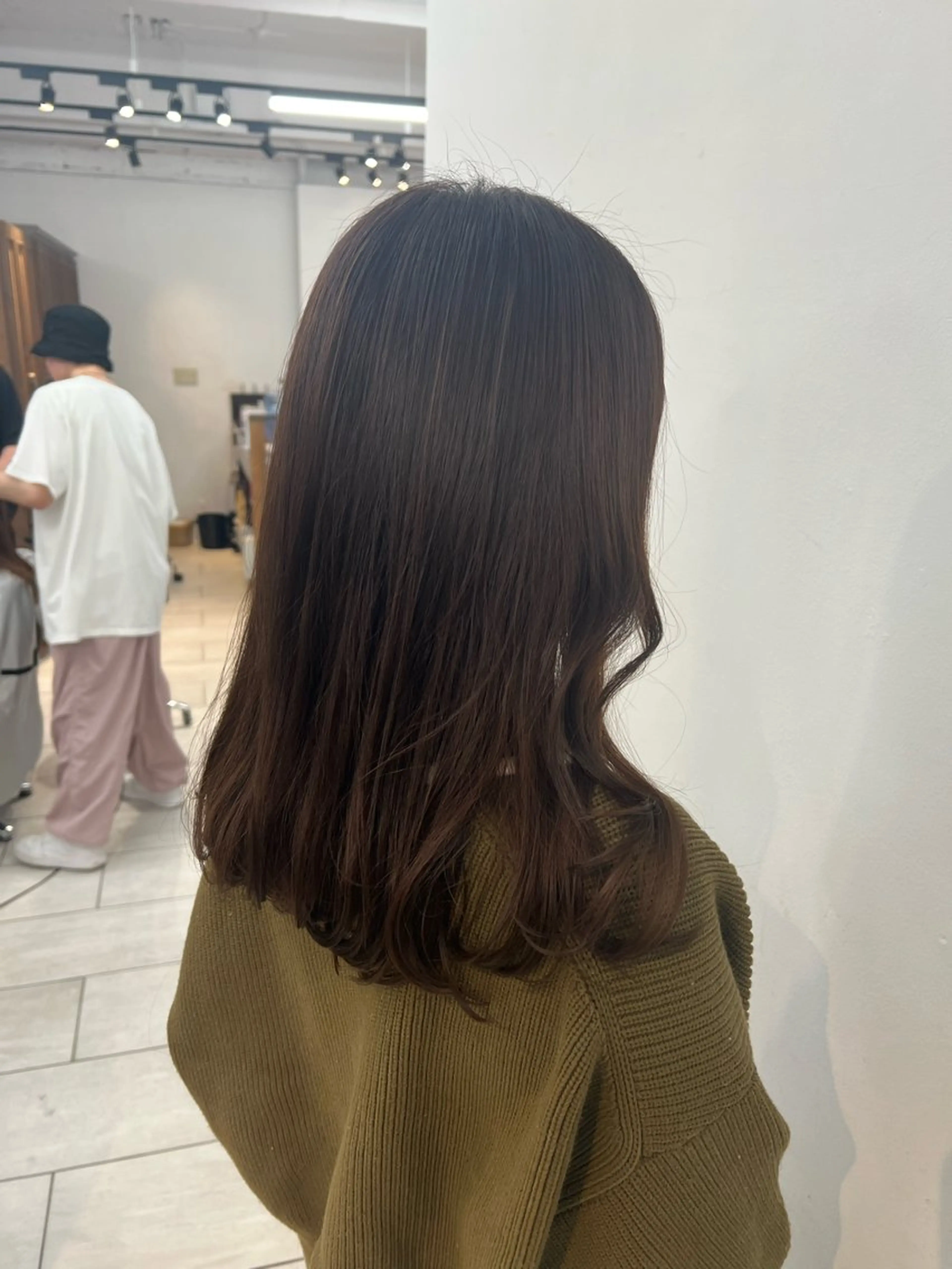 セミロング aid恵比寿所属・牧之瀬 拓海のヘアスタイル