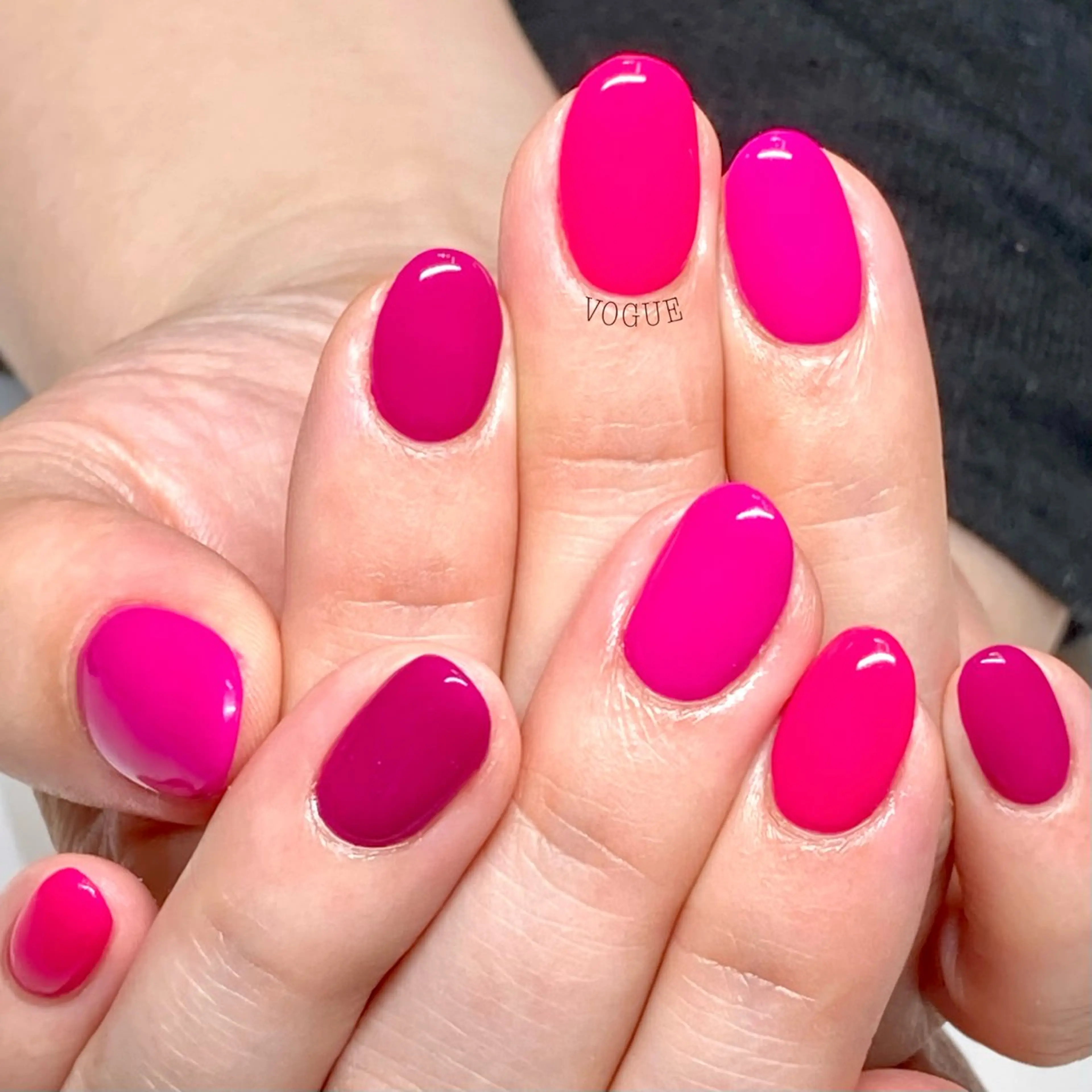 ネイル ハンドネイル VOGUE ×SWANのネイルデザイン